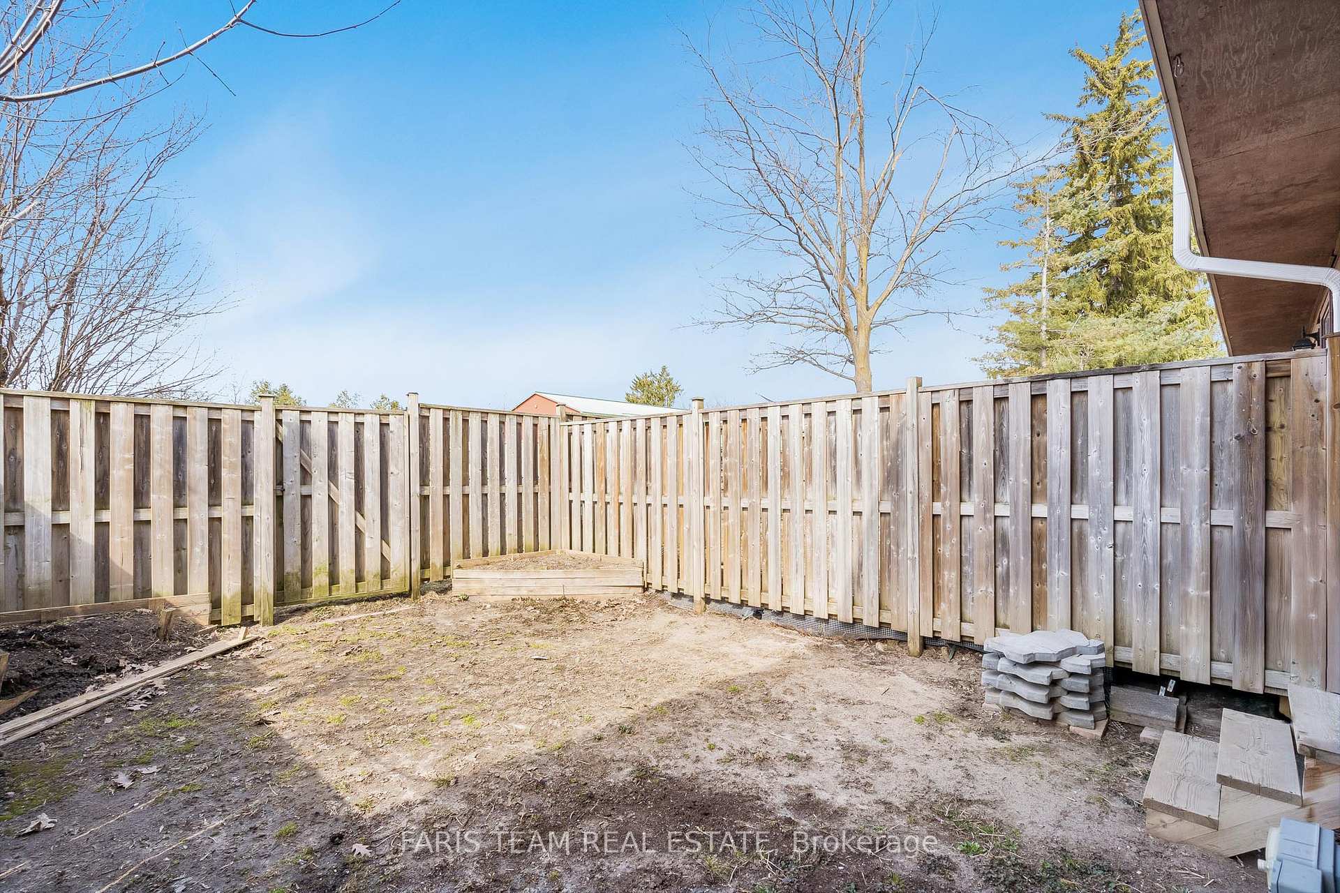 Photo 25 of Unit L6, 63 Ferris Lane, Barrie, Cundles East — HOMEH