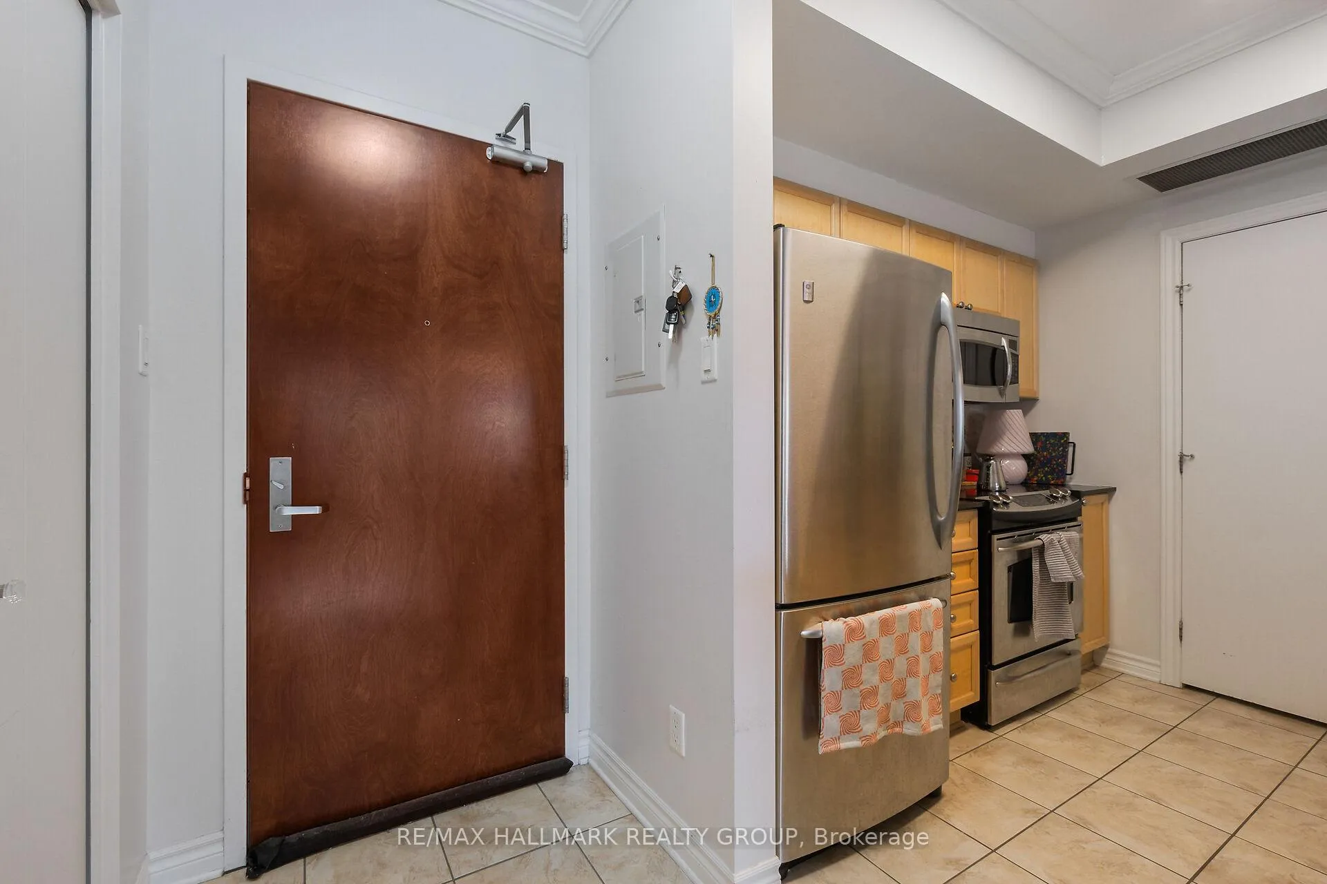 Photo 6 of Unit 706, 200 Rideau Street, Ottawa, Sandy Hill — HOMEH