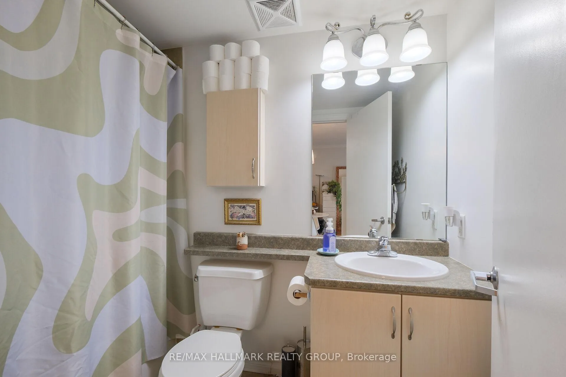 Photo 19 of Unit 706, 200 Rideau Street, Ottawa, Sandy Hill — HOMEH