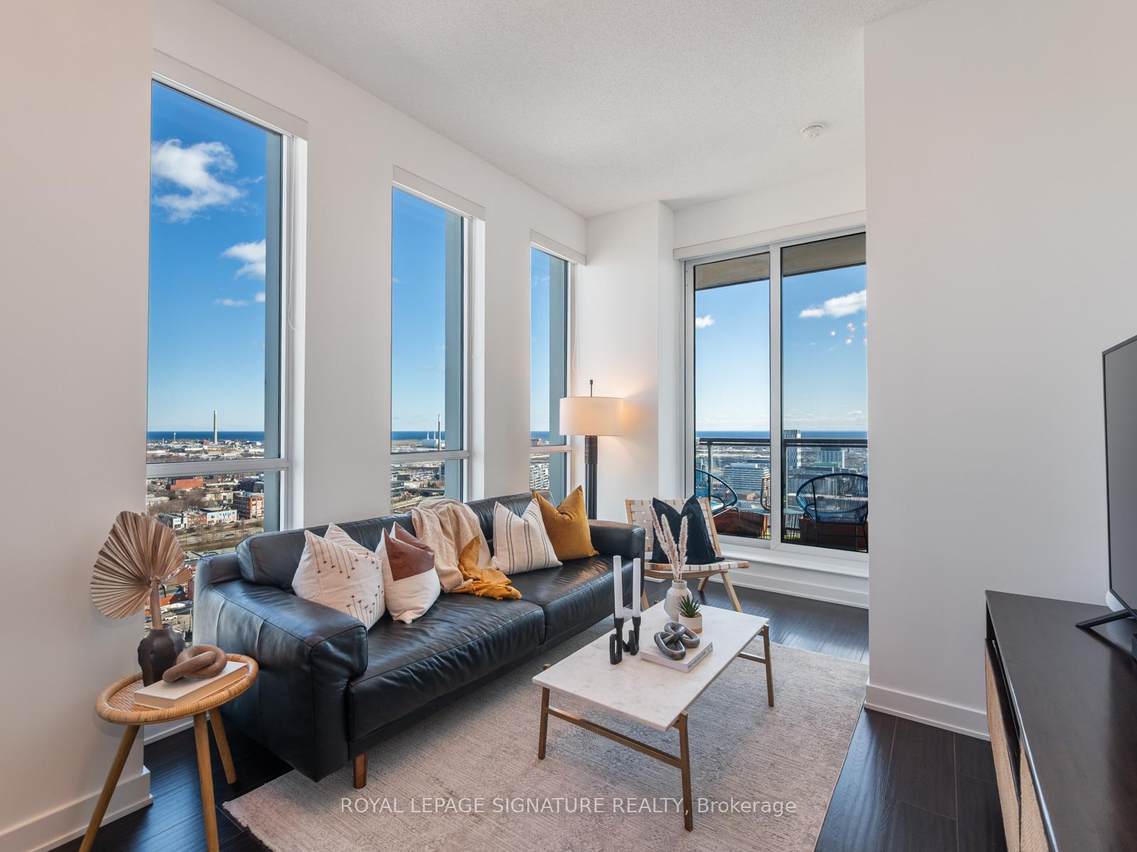 Photo 6 of Unit 2802, 55 Regent Park Boulevard, Toronto, Regent Park — HOMEH