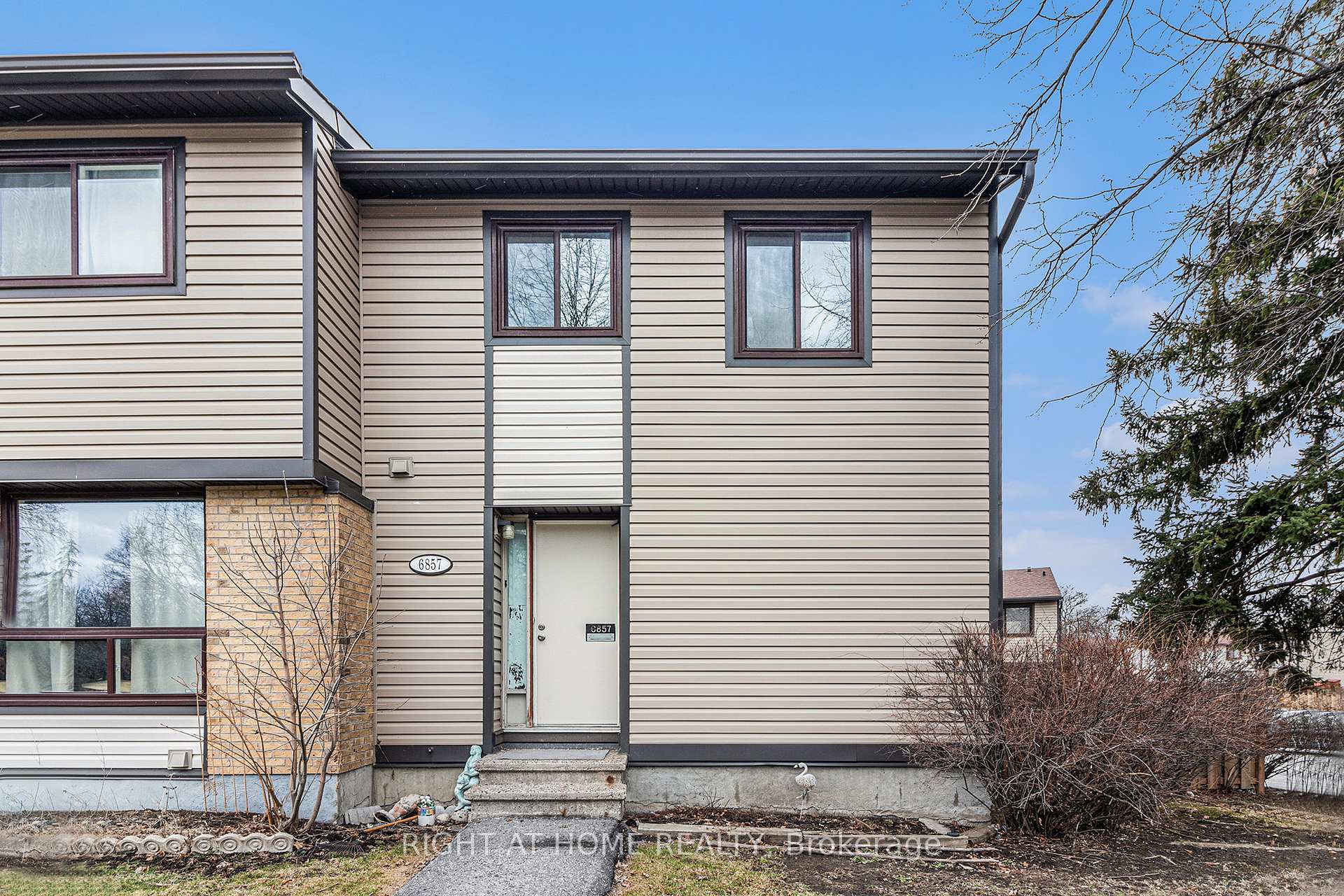 Photo 1 of Unit 26, 6857 Bilberry Drive S, Ottawa, Convent Glen North — HOMEH