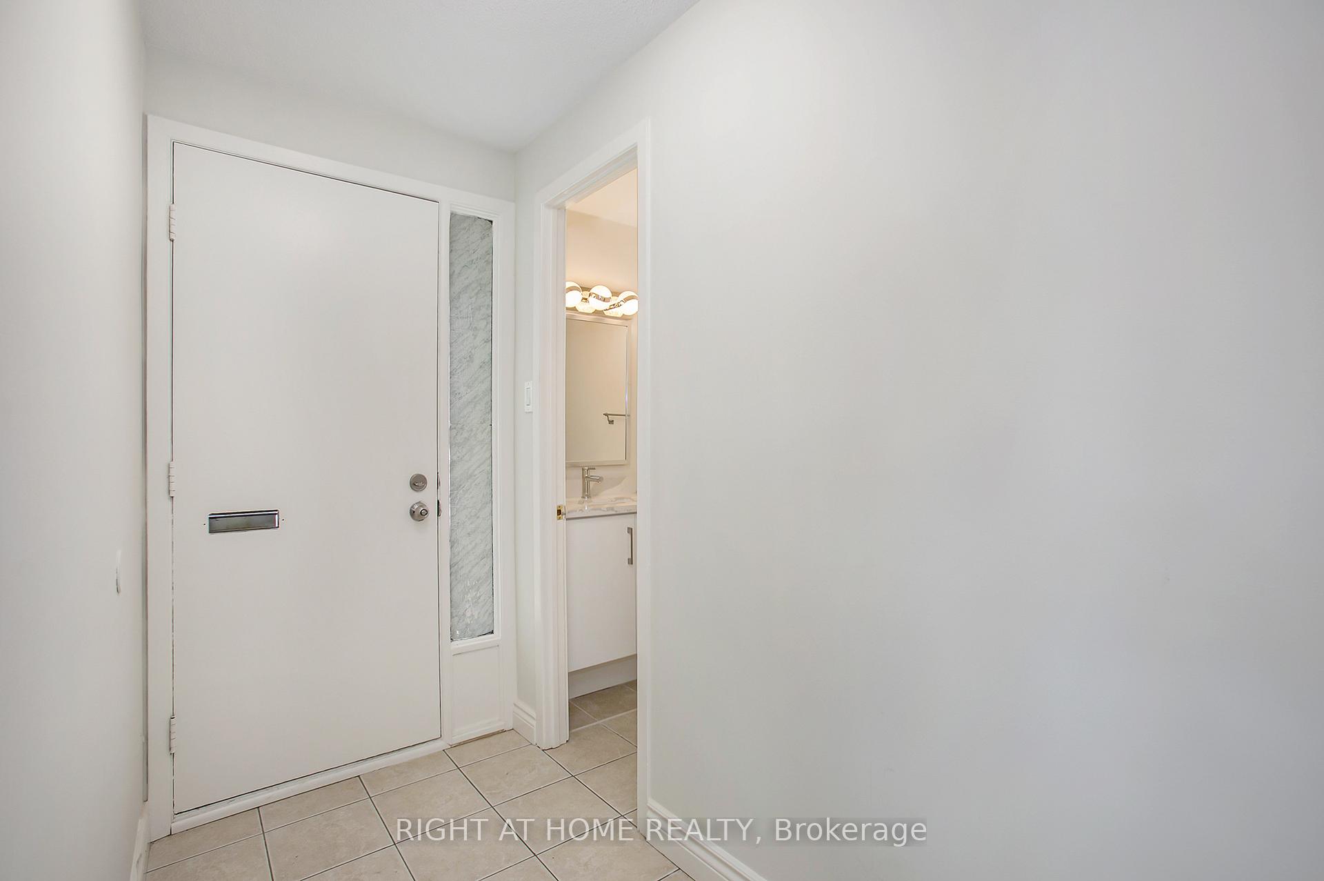 Photo 4 of Unit 26, 6857 Bilberry Drive S, Ottawa, Convent Glen North — HOMEH