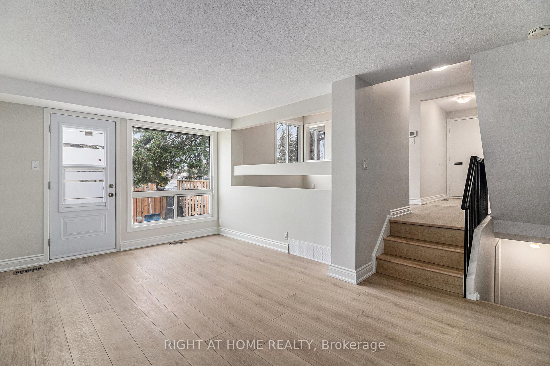 Photo 7 of Unit 26, 6857 Bilberry Drive S, Ottawa, Convent Glen North — HOMEH