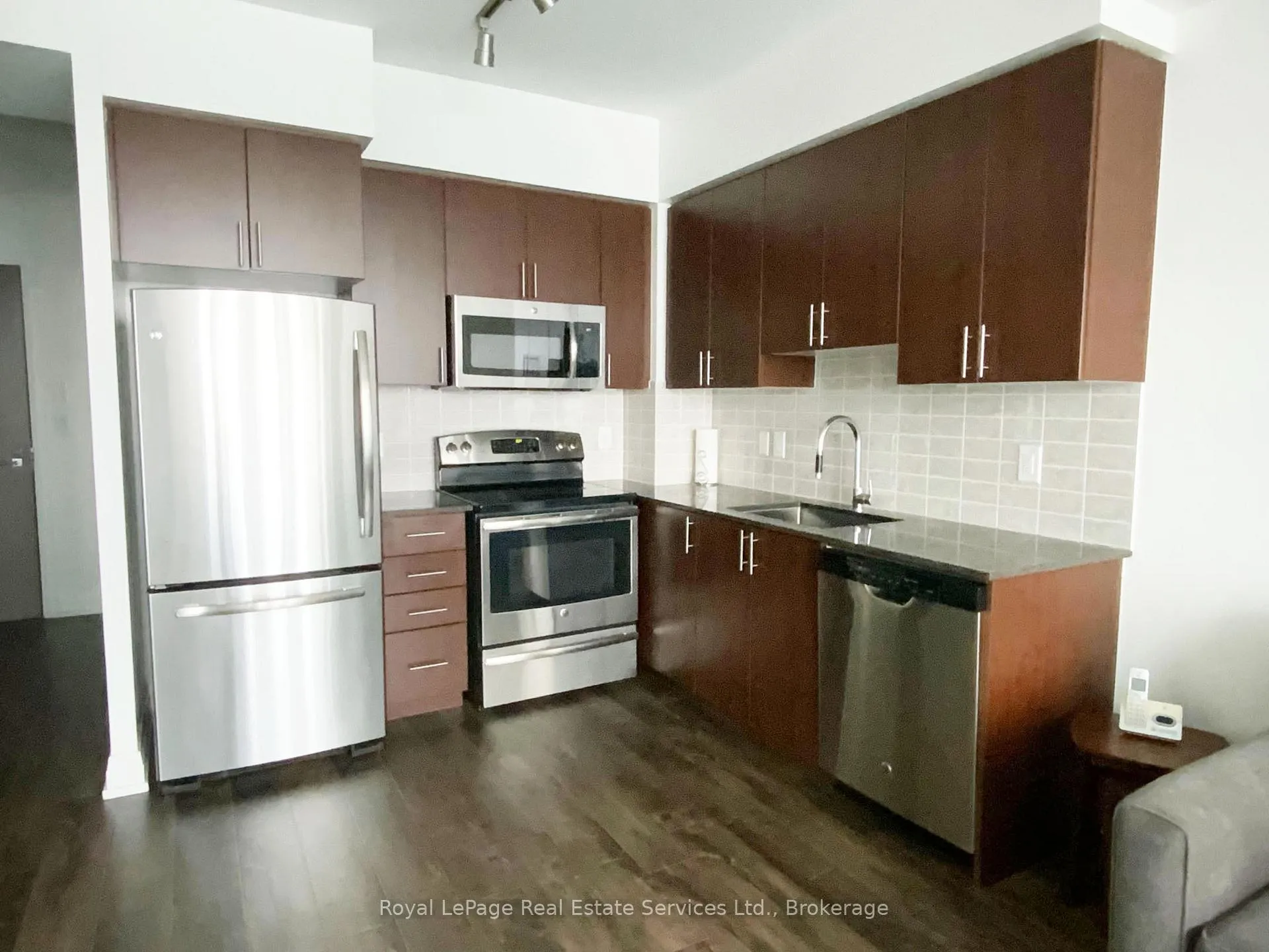 Photo 5 of Unit 507, 7167 Yonge Street, Markham, Grandview — HOMEH
