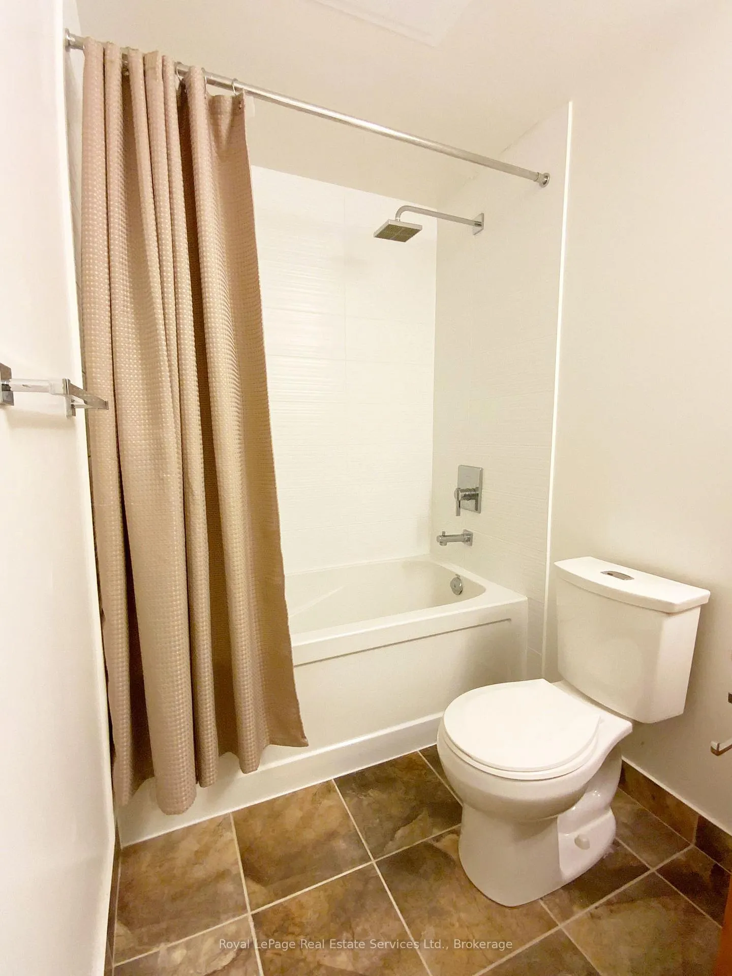 Photo 12 of Unit 507, 7167 Yonge Street, Markham, Grandview — HOMEH