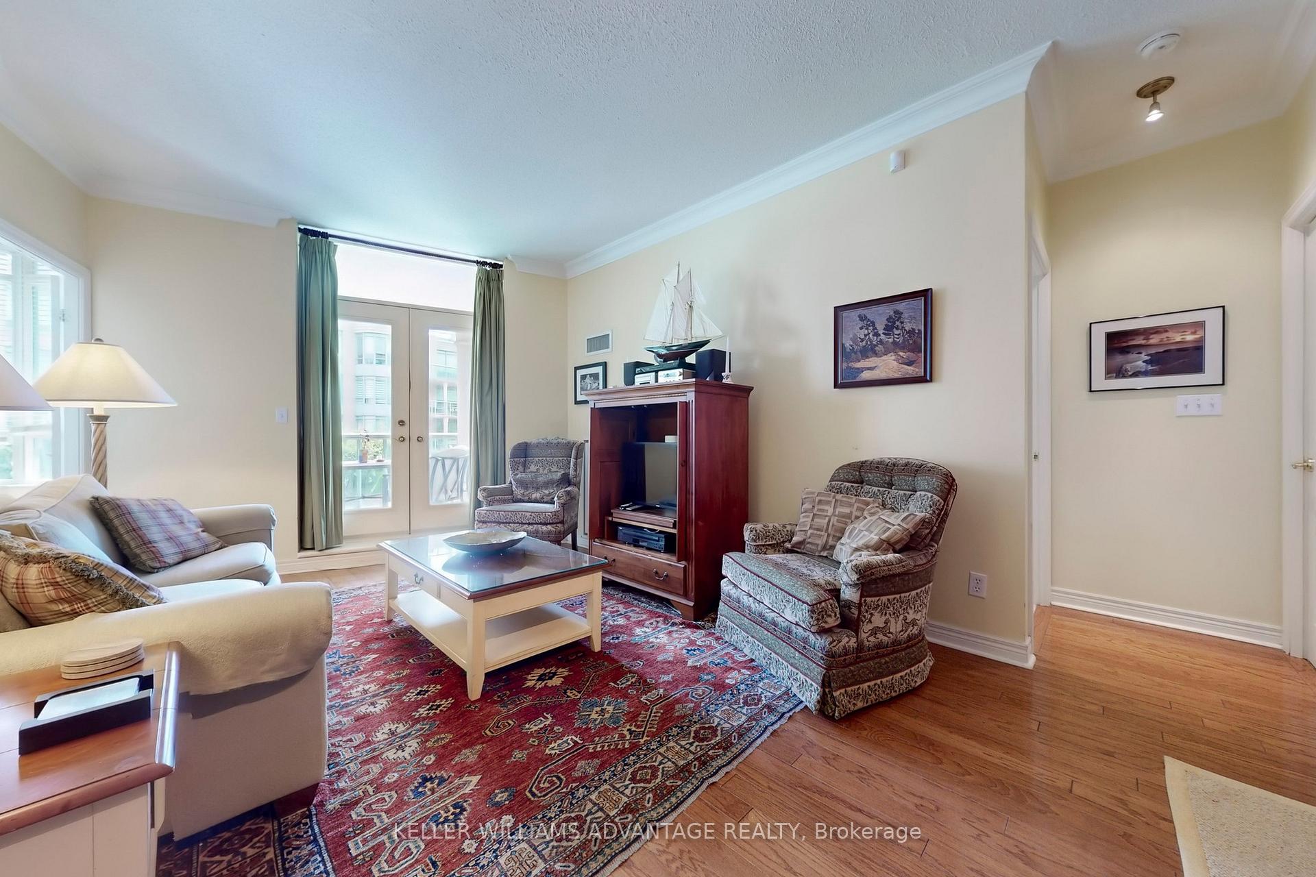 Photo 3 of Unit 214, 35 Boardwalk Drive, Toronto, The Beaches — HOMEH