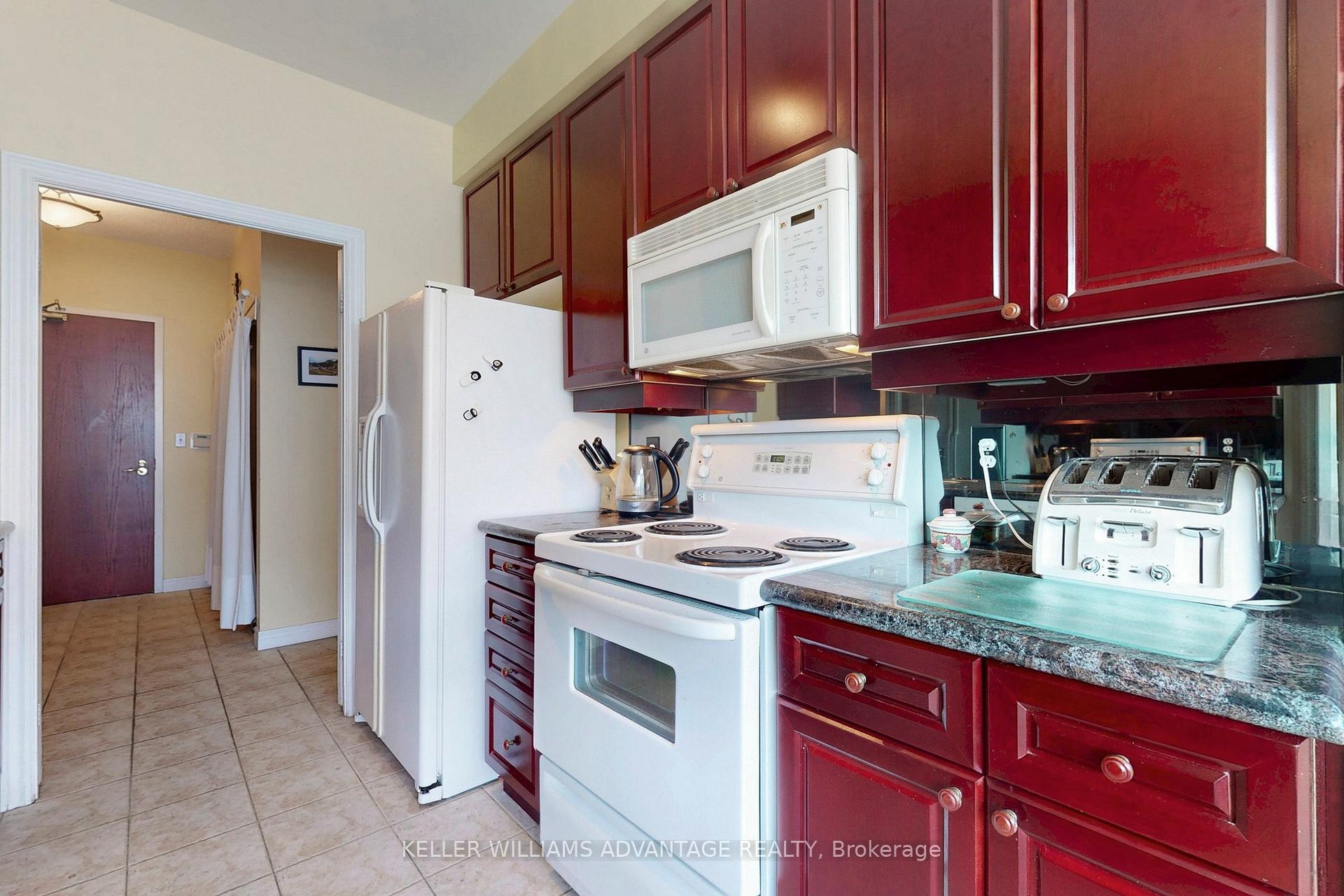 Photo 9 of Unit 214, 35 Boardwalk Drive, Toronto, The Beaches — HOMEH