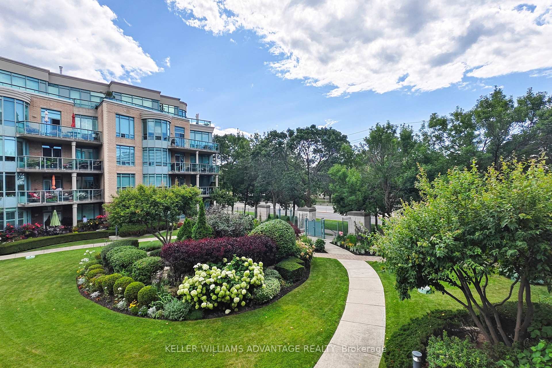Photo 26 of Unit 214, 35 Boardwalk Drive, Toronto, The Beaches — HOMEH