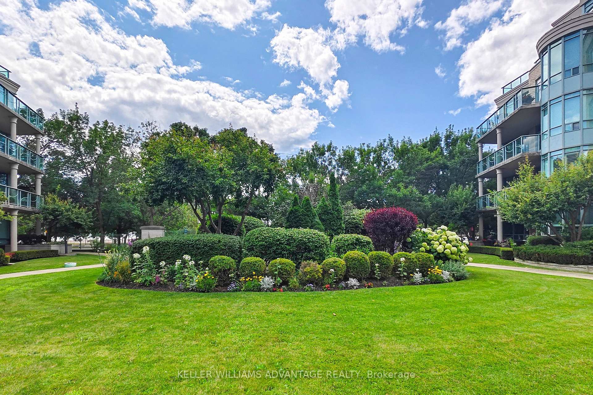 Photo 33 of Unit 214, 35 Boardwalk Drive, Toronto, The Beaches — HOMEH