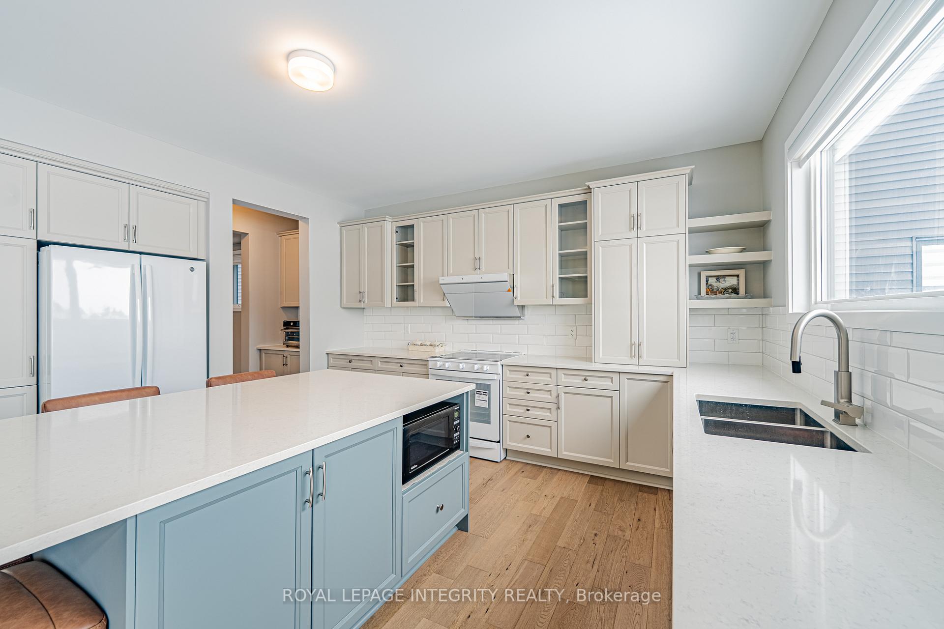Photo 4 of 709 Fenwick Way, Ottawa, Barrhaven - Stonebridge — HOMEH