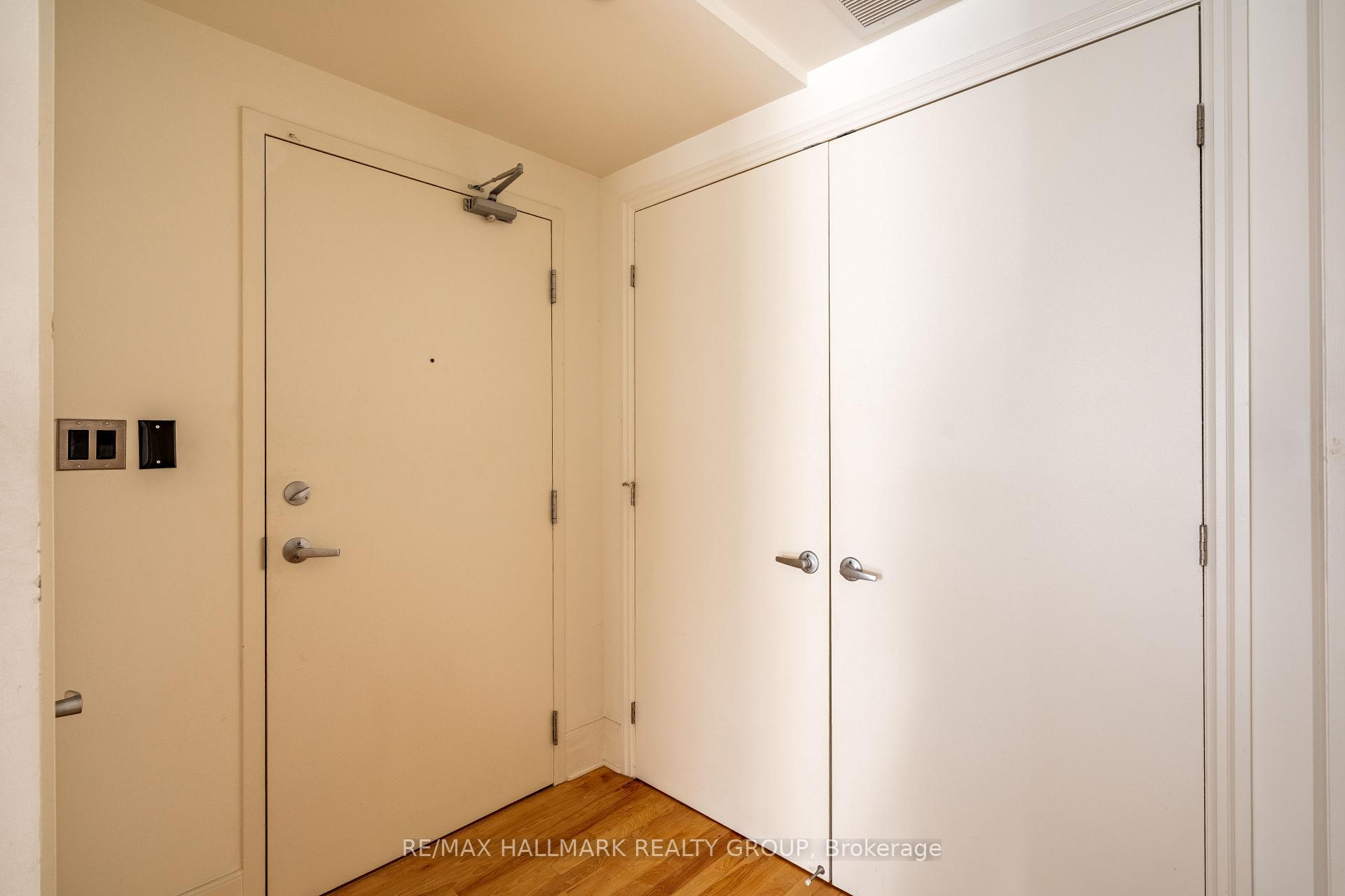 Photo 7 of Unit 203, 808 Bronson Avenue, Ottawa, Dows Lake — HOMEH
