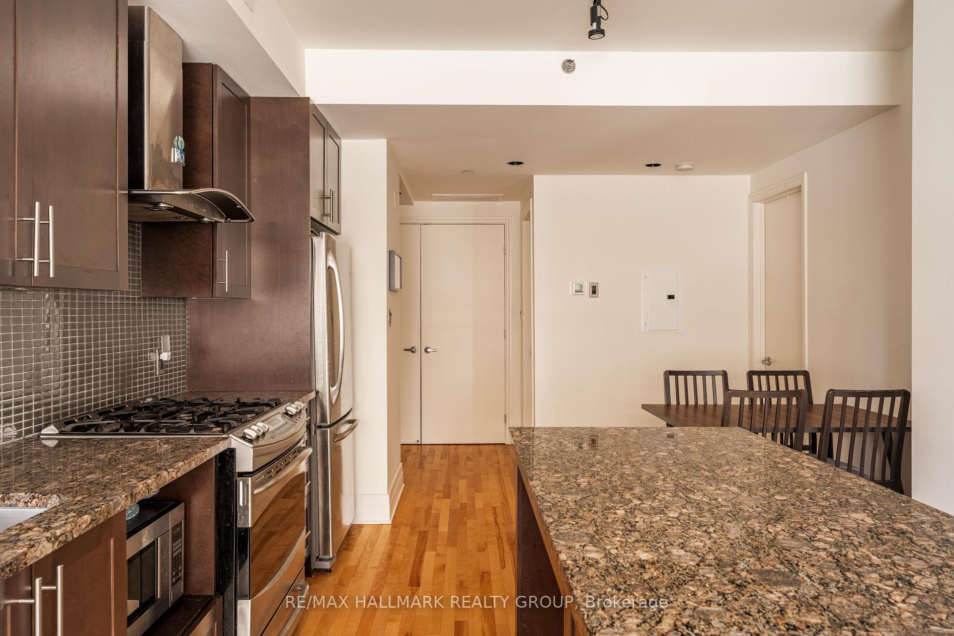 Photo 8 of Unit 203, 808 Bronson Avenue, Ottawa, Dows Lake — HOMEH