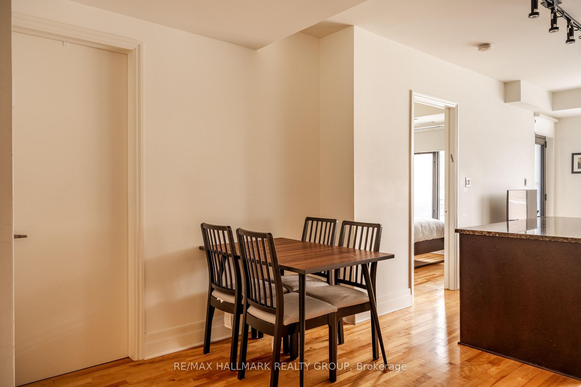 Photo 9 of Unit 203, 808 Bronson Avenue, Ottawa, Dows Lake — HOMEH