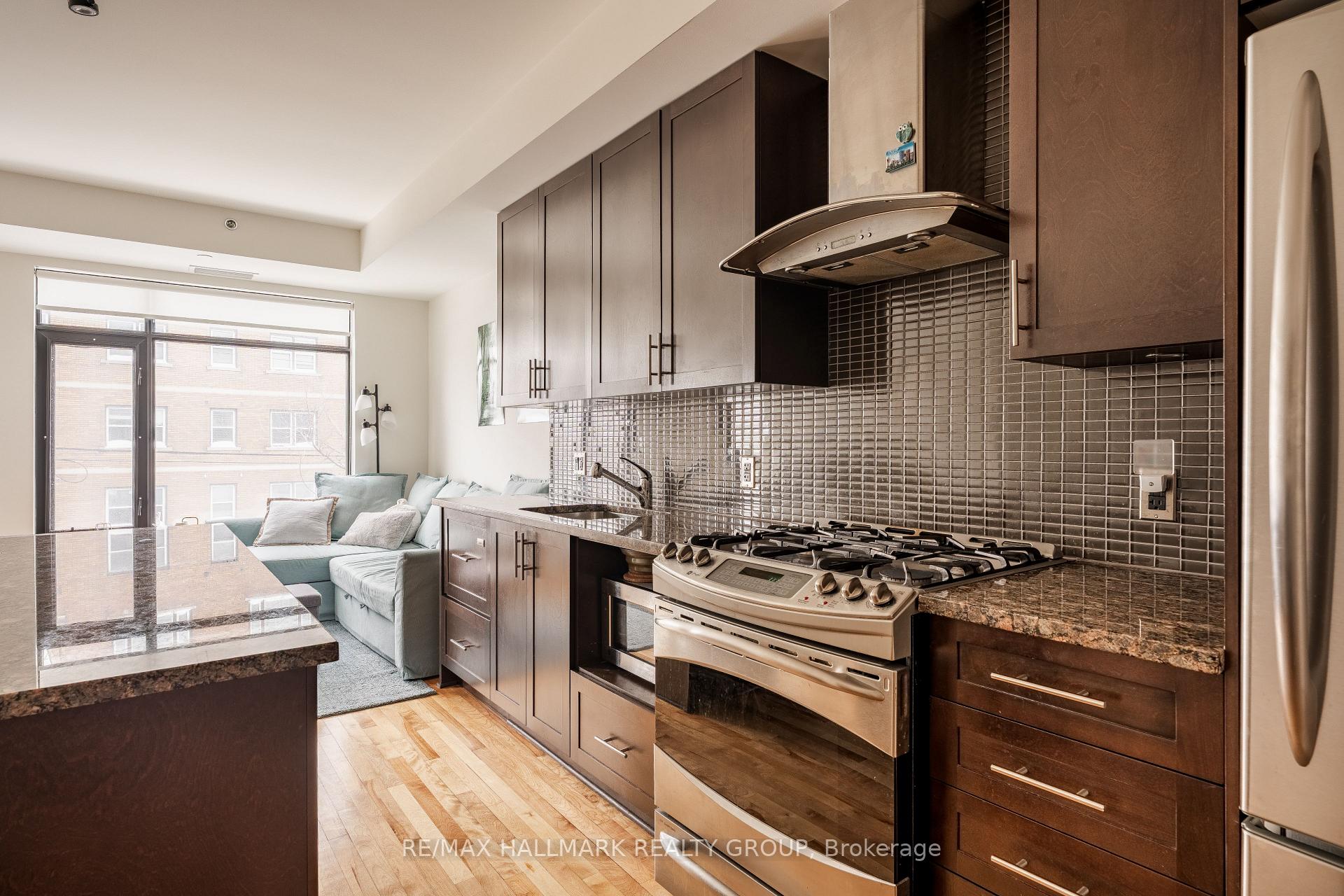 Photo 13 of Unit 203, 808 Bronson Avenue, Ottawa, Dows Lake — HOMEH