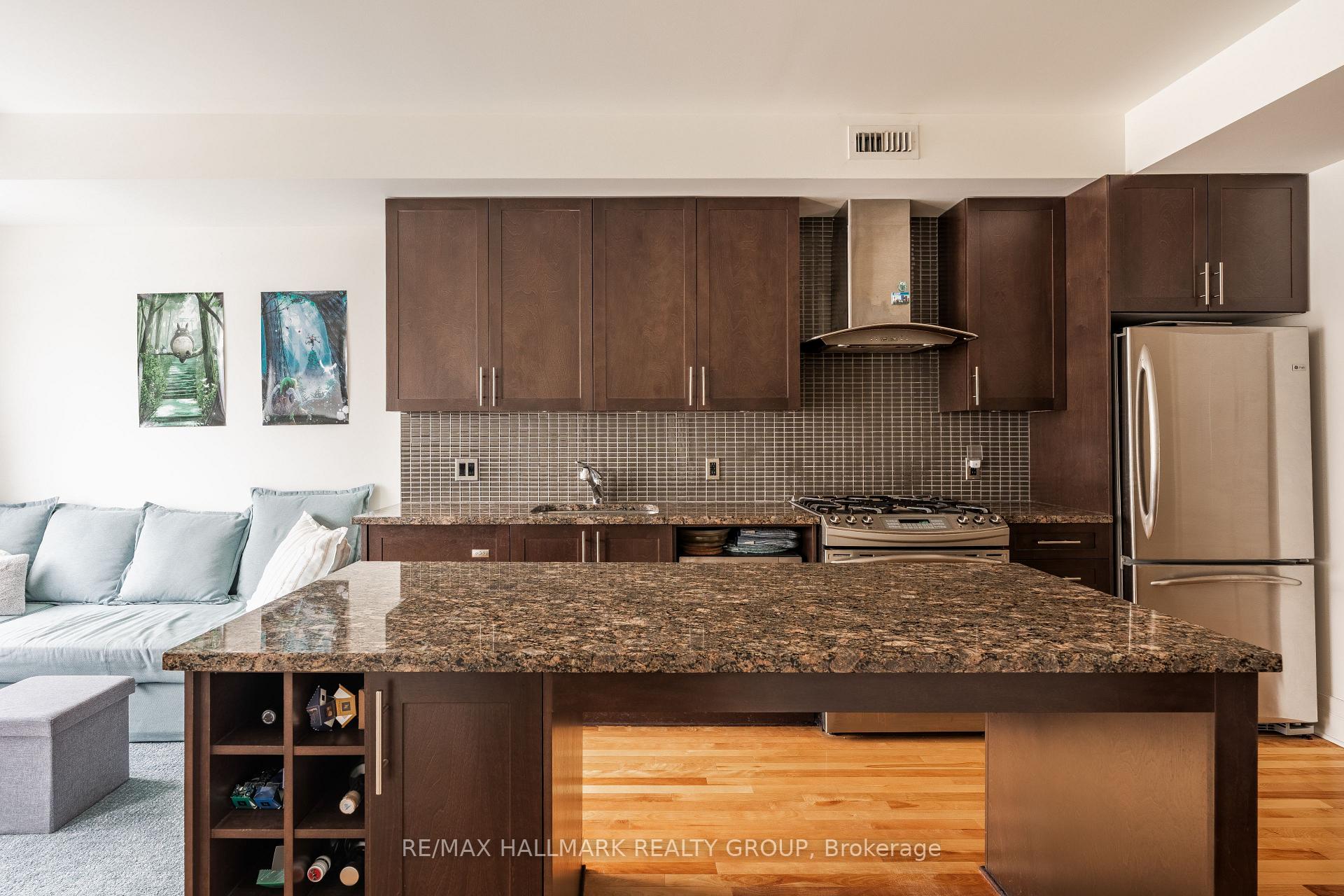 Photo 15 of Unit 203, 808 Bronson Avenue, Ottawa, Dows Lake — HOMEH