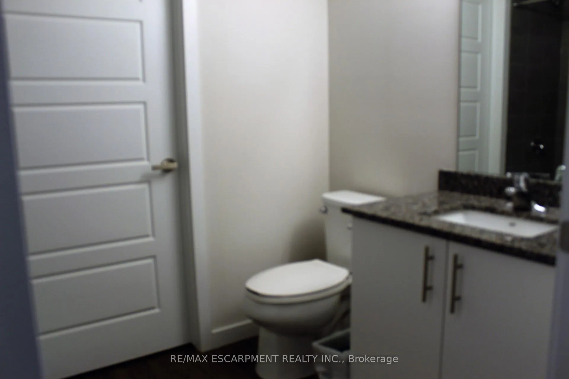 Photo 5 of Unit 111, 25 Kay Crescent, Guelph, Pineridge/Westminster Woods — HOMEH