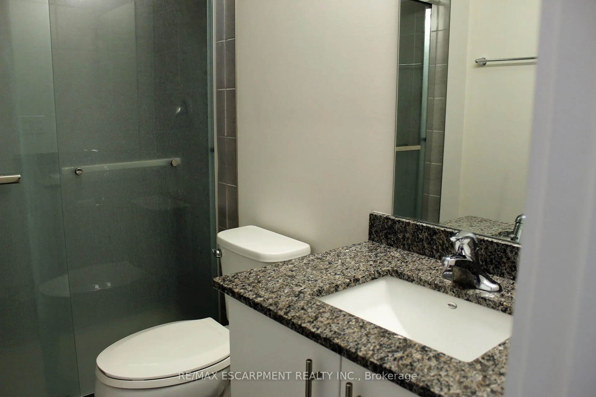 Photo 9 of Unit 111, 25 Kay Crescent, Guelph, Pineridge/Westminster Woods — HOMEH