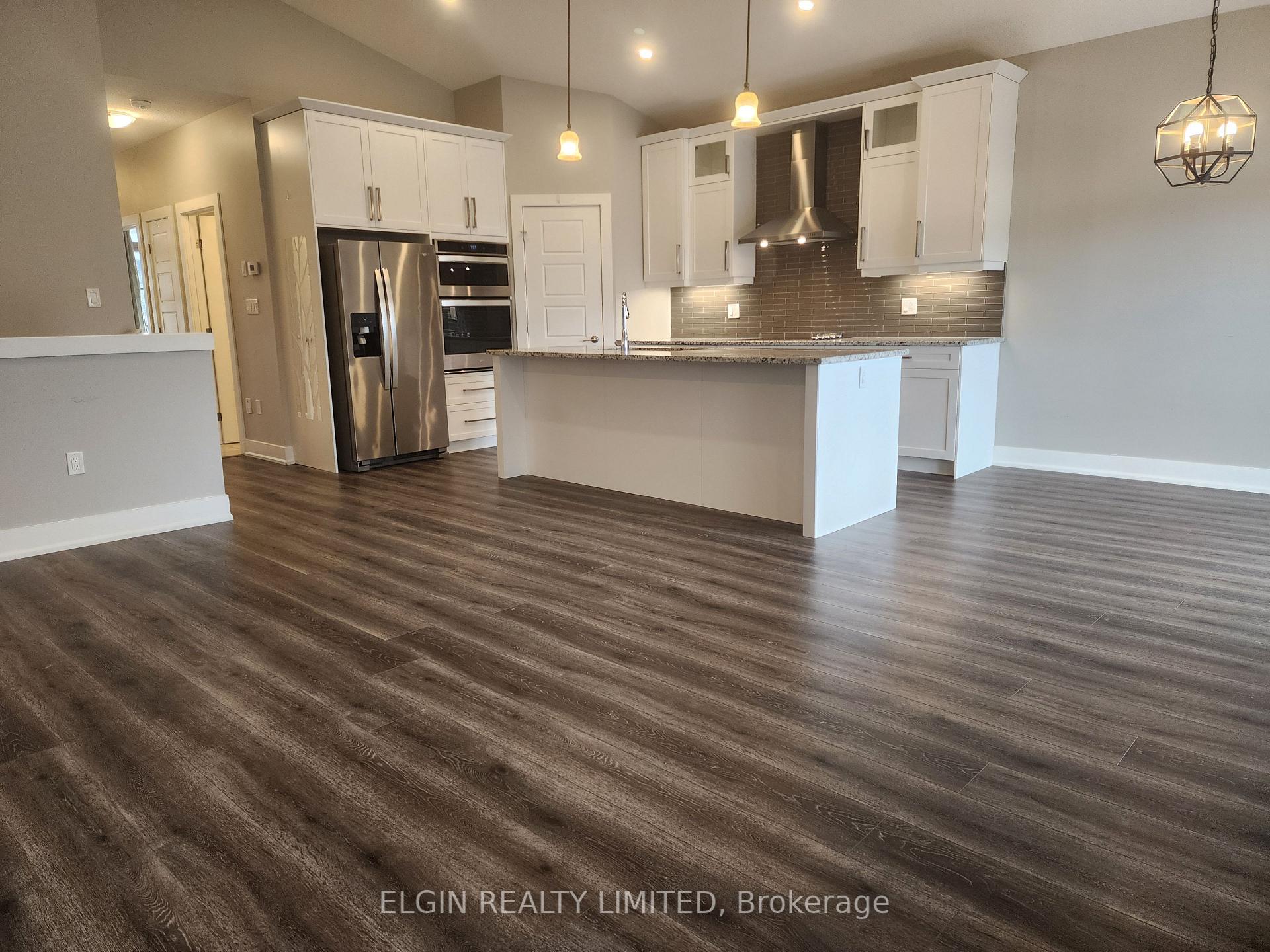 Photo 4 of Unit 20, 10 Mcpherson Court, Central Elgin, Rural Central Elgin — HOMEH