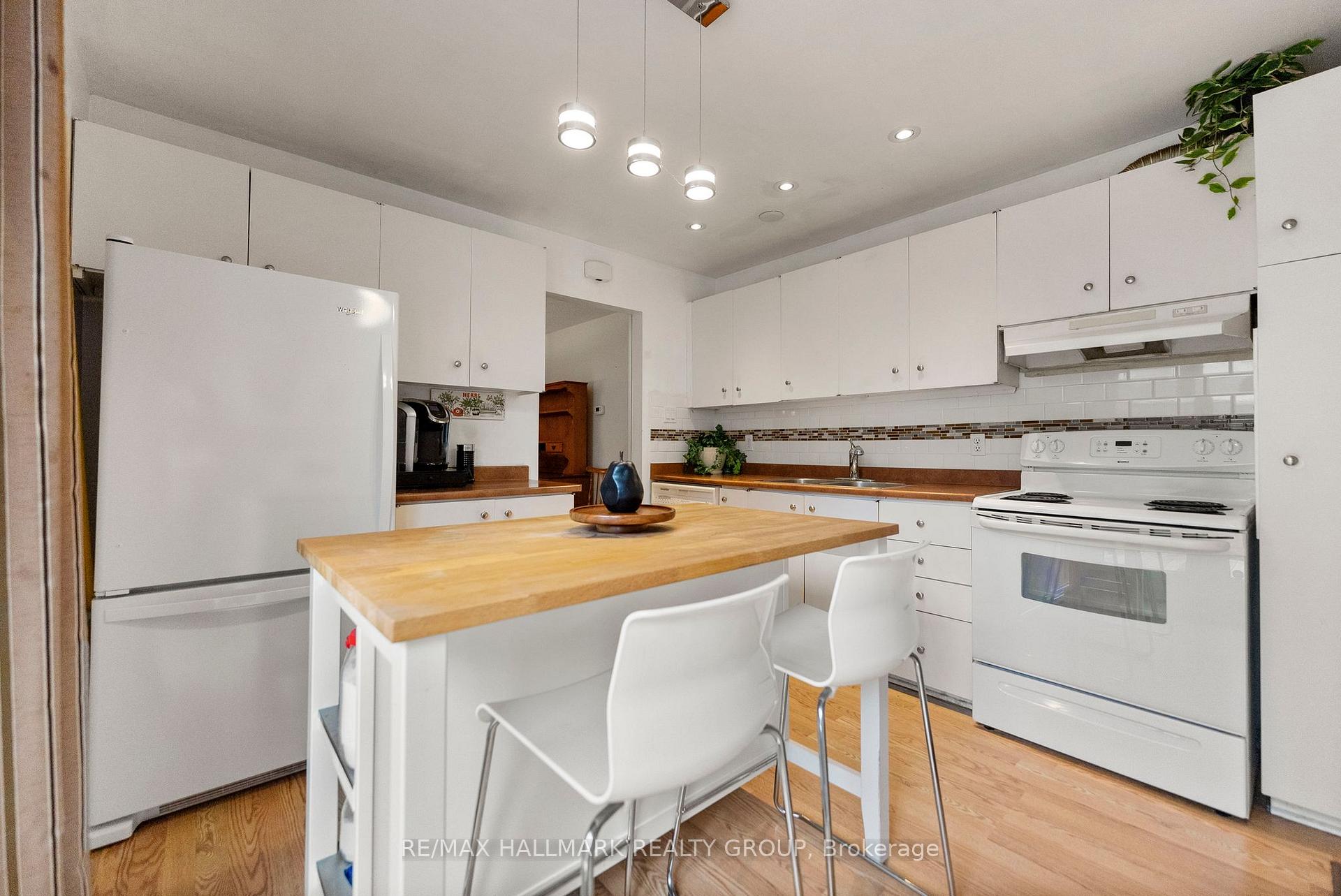Photo 9 of Unit 35, 106 Weeping Willow Lane, Ottawa, Kanata - Beaverbrook — HOMEH
