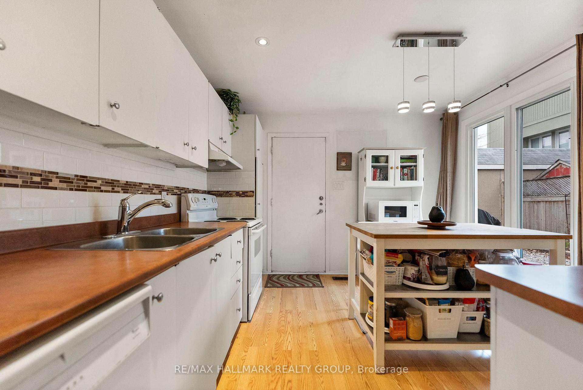 Photo 11 of Unit 35, 106 Weeping Willow Lane, Ottawa, Kanata - Beaverbrook — HOMEH