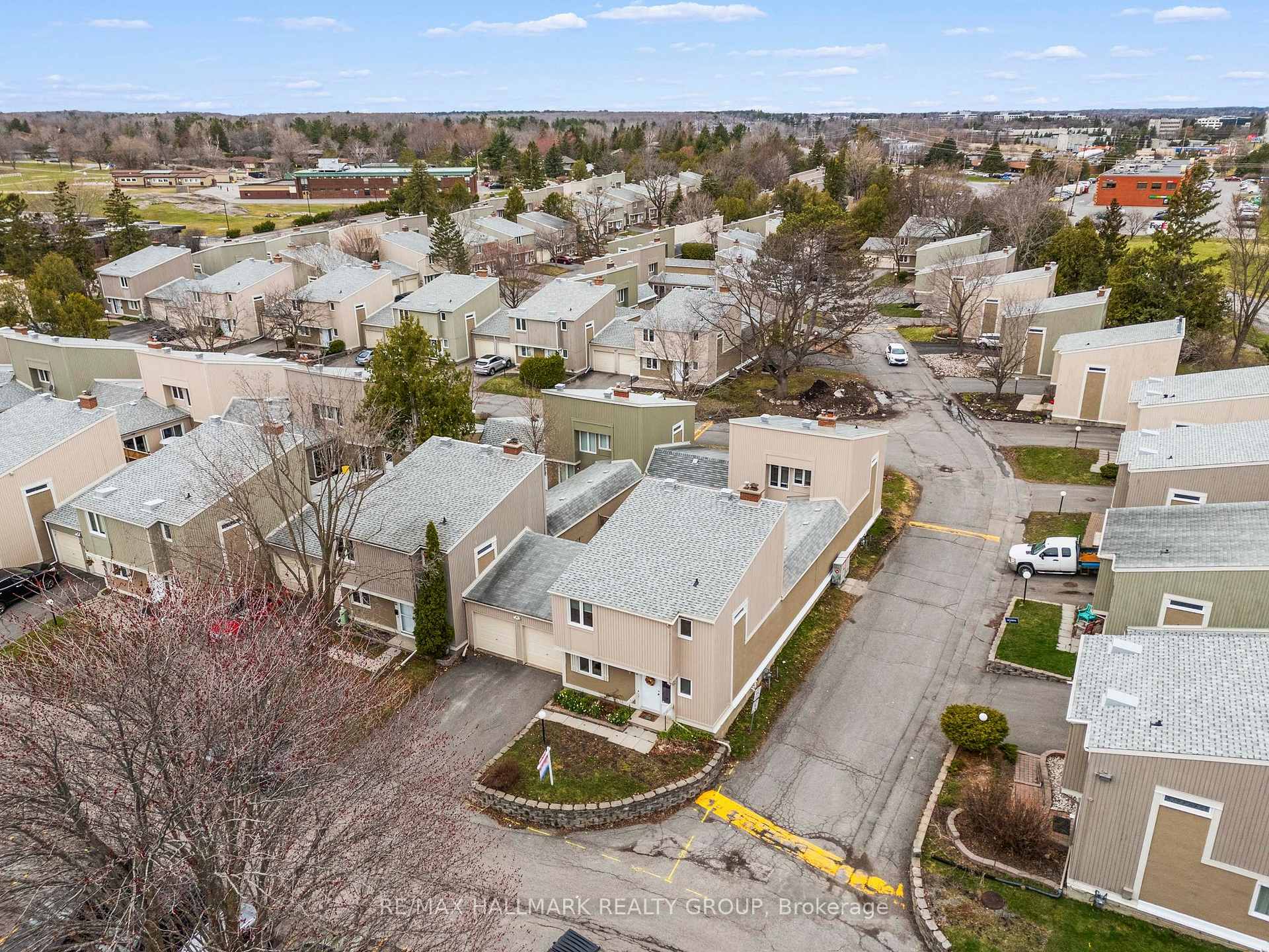 Photo 26 of Unit 35, 106 Weeping Willow Lane, Ottawa, Kanata - Beaverbrook — HOMEH