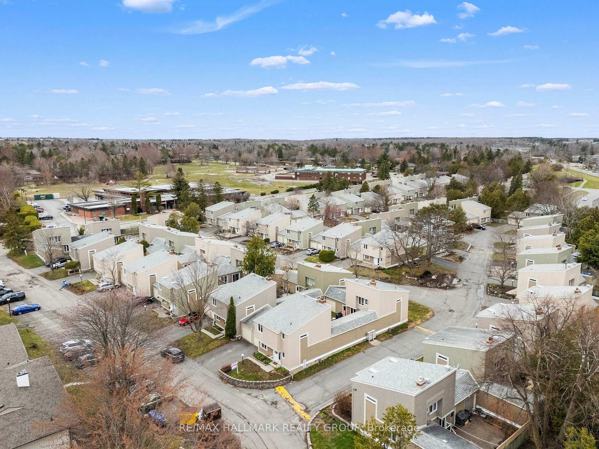 Photo 33 of Unit 35, 106 Weeping Willow Lane, Ottawa, Kanata - Beaverbrook — HOMEH