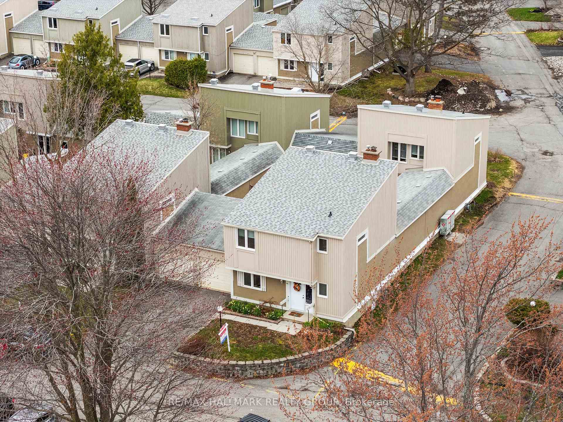 Photo 34 of Unit 35, 106 Weeping Willow Lane, Ottawa, Kanata - Beaverbrook — HOMEH