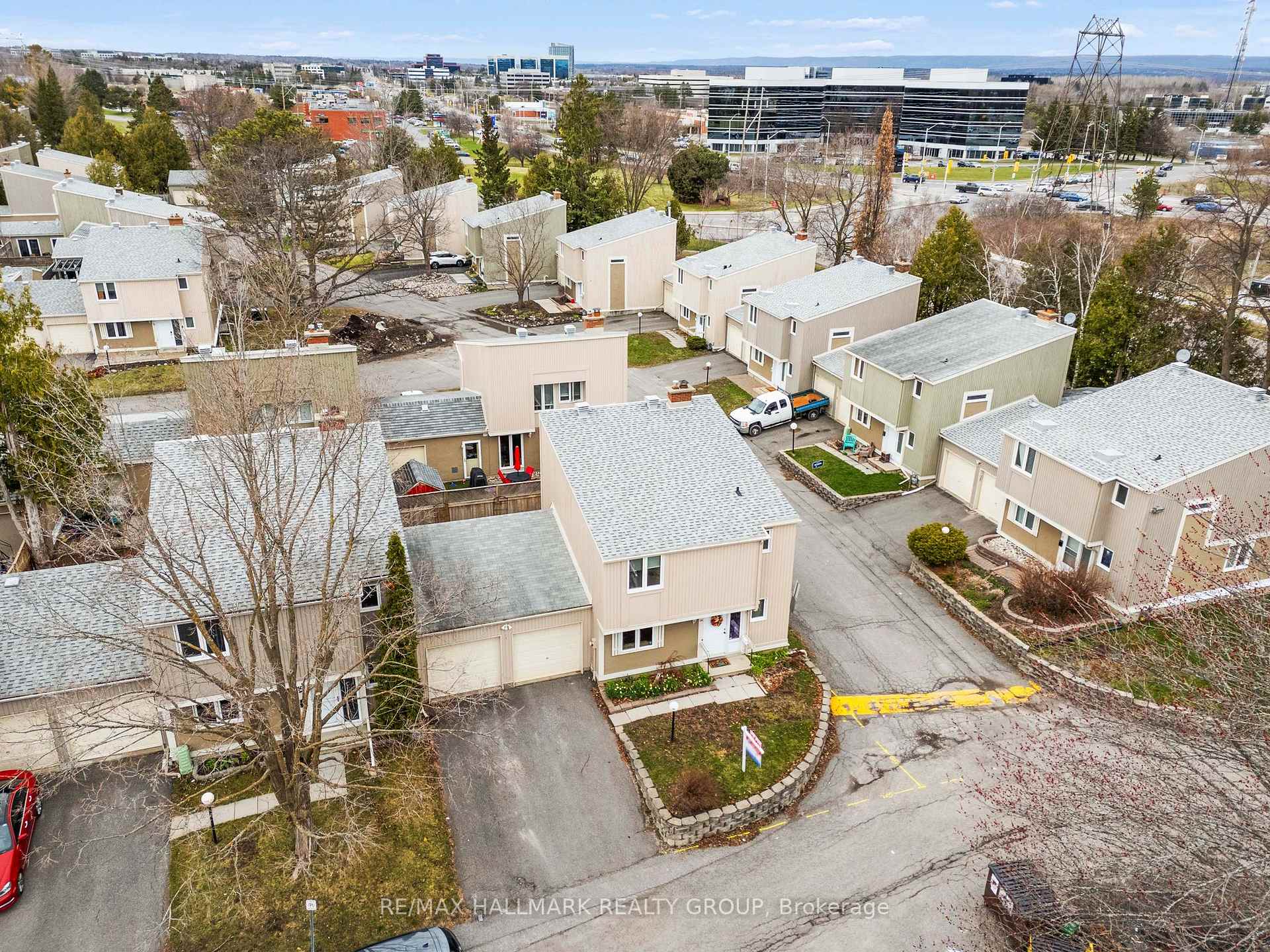Photo 35 of Unit 35, 106 Weeping Willow Lane, Ottawa, Kanata - Beaverbrook — HOMEH