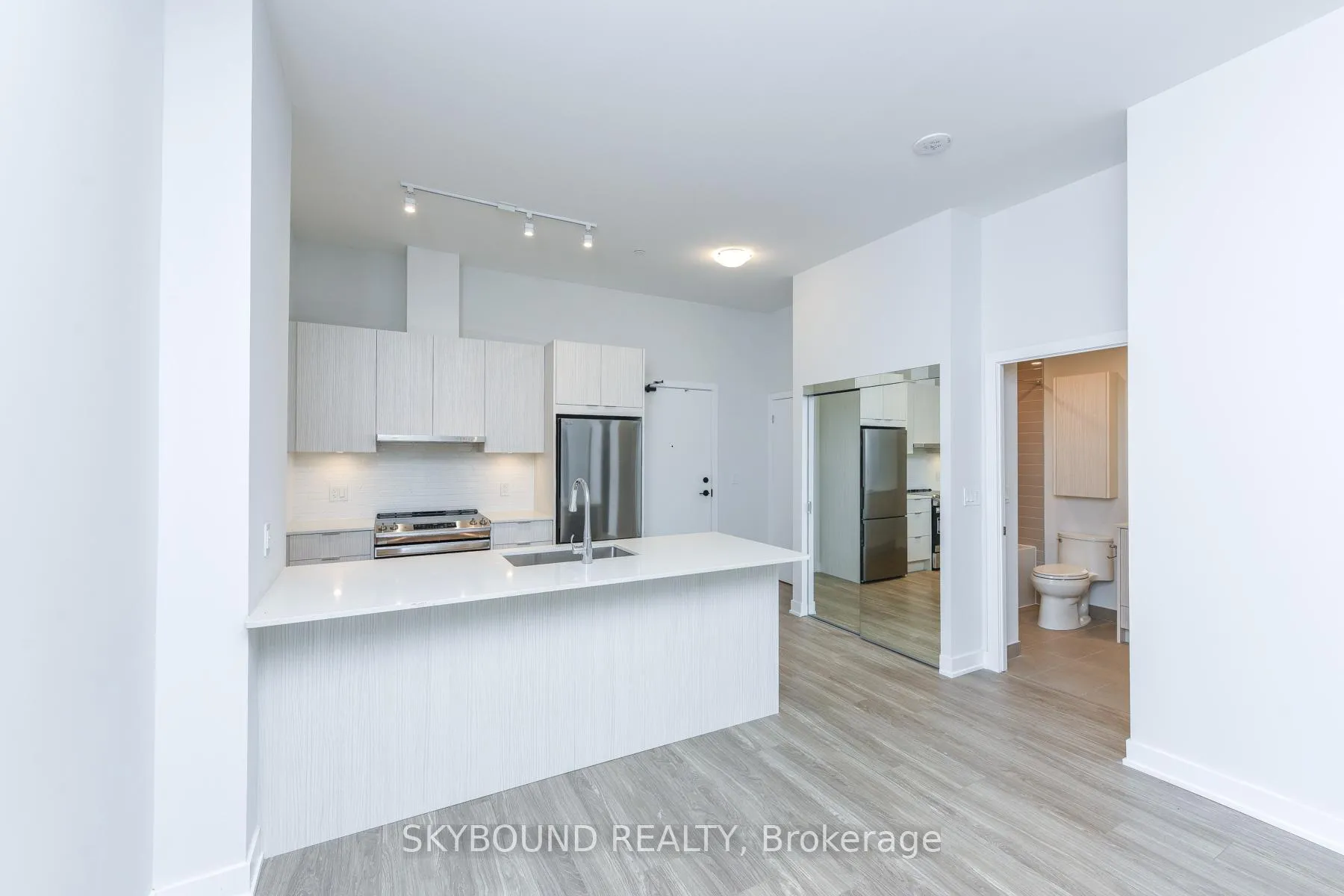 Photo 19 of Unit 512, 430 Square One Drive, Mississauga, City Centre — HOMEH