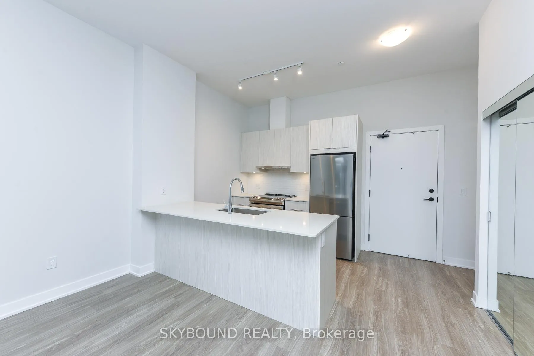 Photo 21 of Unit 512, 430 Square One Drive, Mississauga, City Centre — HOMEH