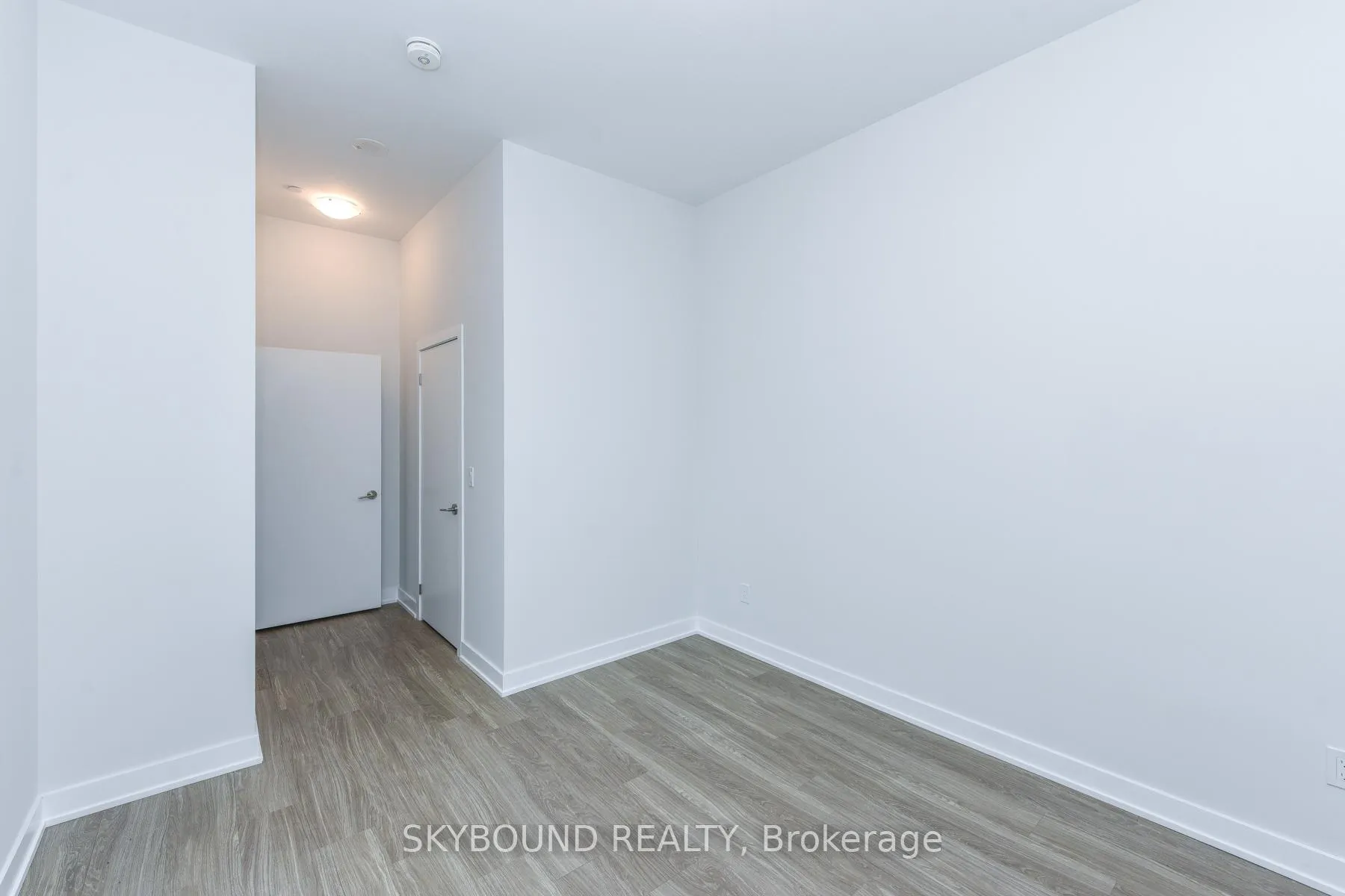 Photo 43 of Unit 512, 430 Square One Drive, Mississauga, City Centre — HOMEH
