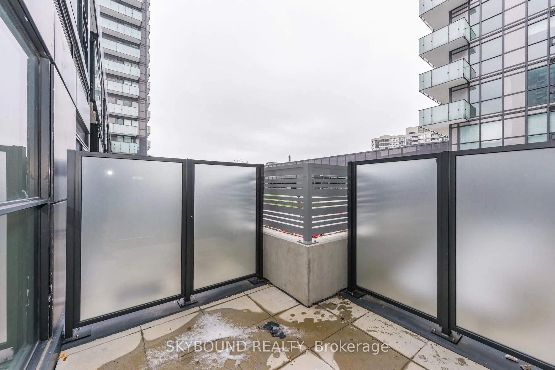Photo 58 of Unit 512, 430 Square One Drive, Mississauga, City Centre — HOMEH