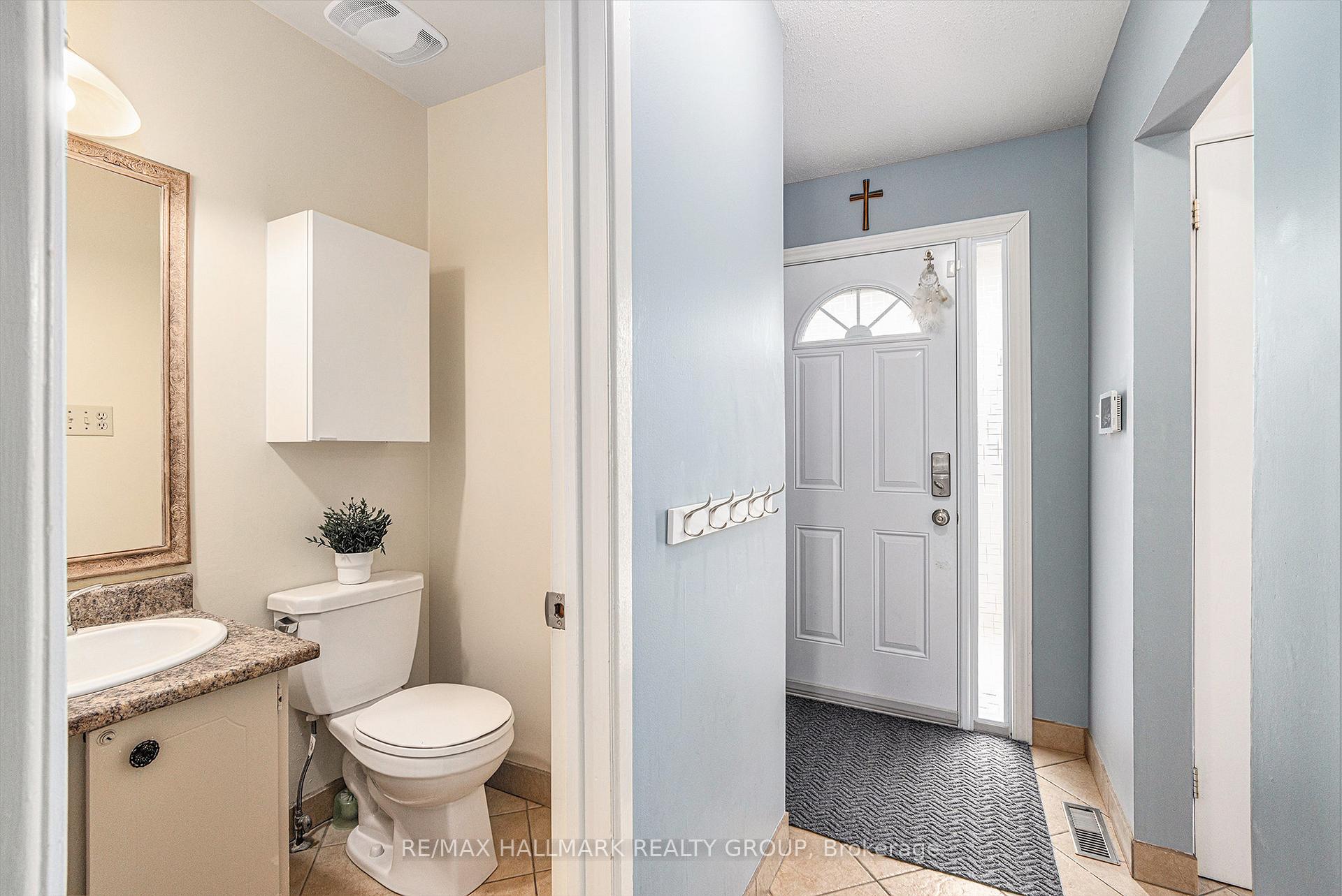 Photo 4 of 2025 Kelden Crescent, Ottawa, Blackburn Hamlet (South) — HOMEH