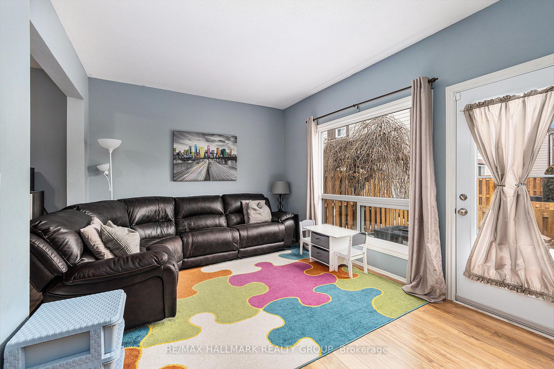 Photo 7 of 2025 Kelden Crescent, Ottawa, Blackburn Hamlet (South) — HOMEH