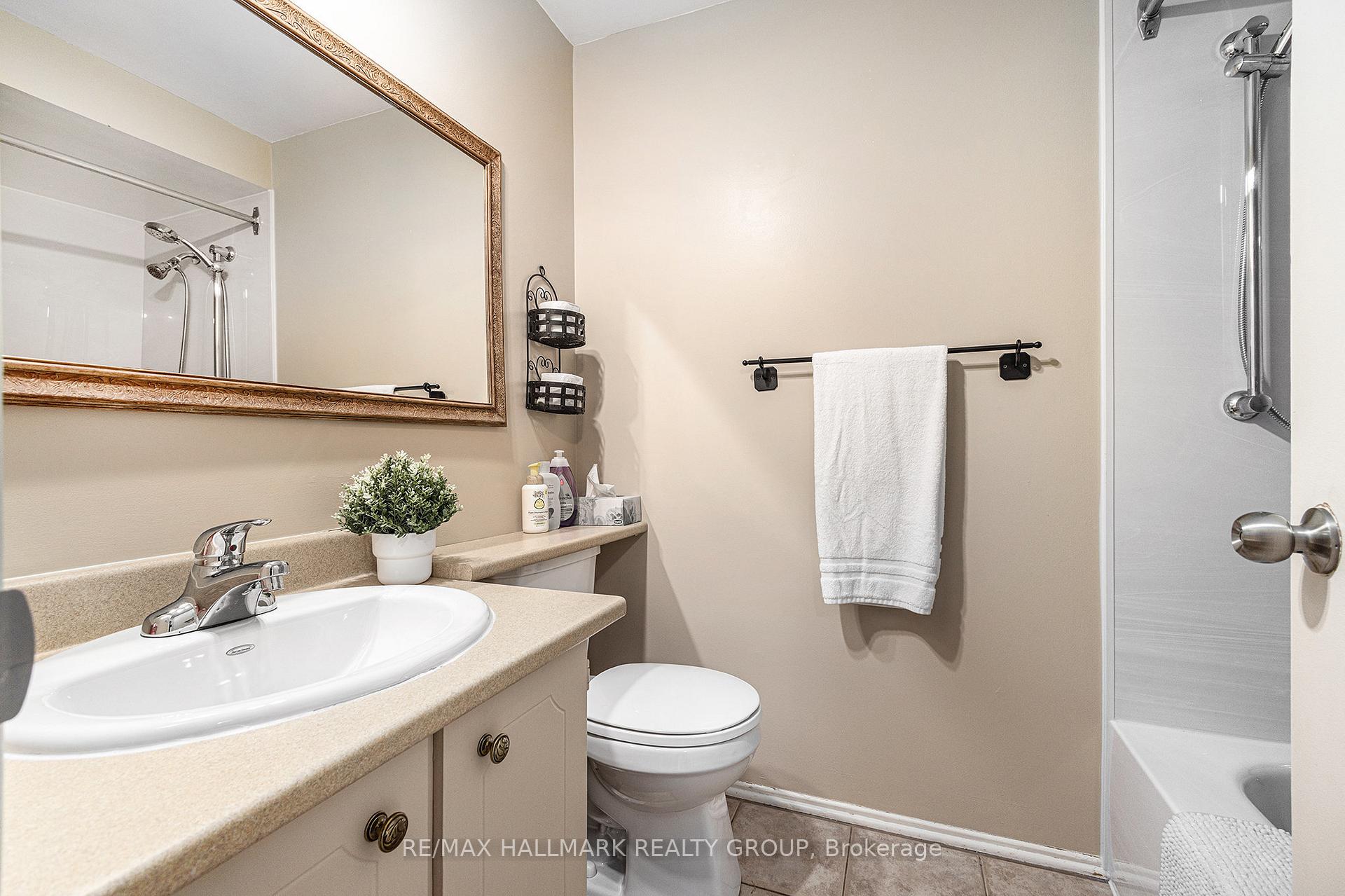 Photo 18 of 2025 Kelden Crescent, Ottawa, Blackburn Hamlet (South) — HOMEH