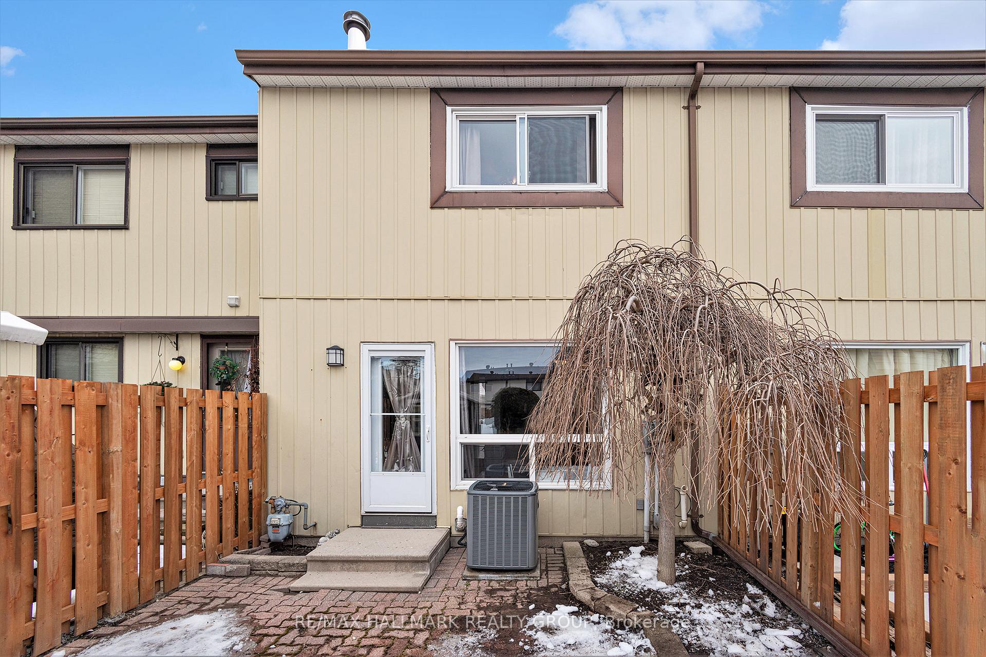Photo 20 of 2025 Kelden Crescent, Ottawa, Blackburn Hamlet (South) — HOMEH