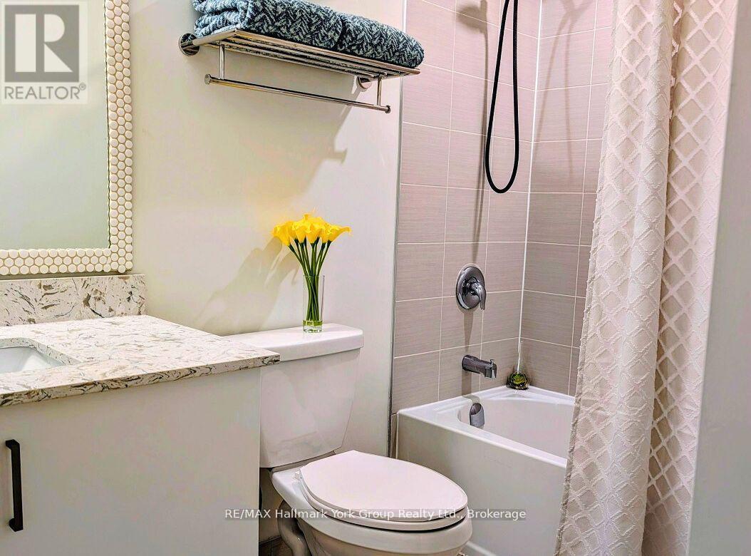 Photo 21 of Unit 405, 17 Spooner Crescent, Collingwood — HOMEH