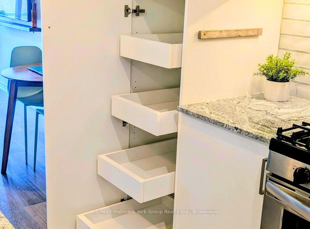 Photo 36 of Unit 405, 17 Spooner Crescent, Collingwood — HOMEH