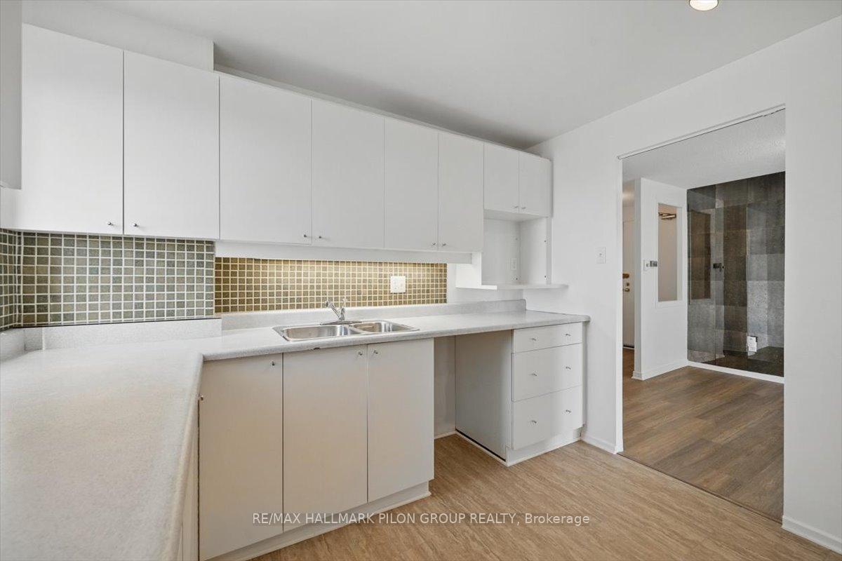 Photo 6 of Unit 1507, 1081 Ambleside Drive, Ottawa, Woodroffe — HOMEH