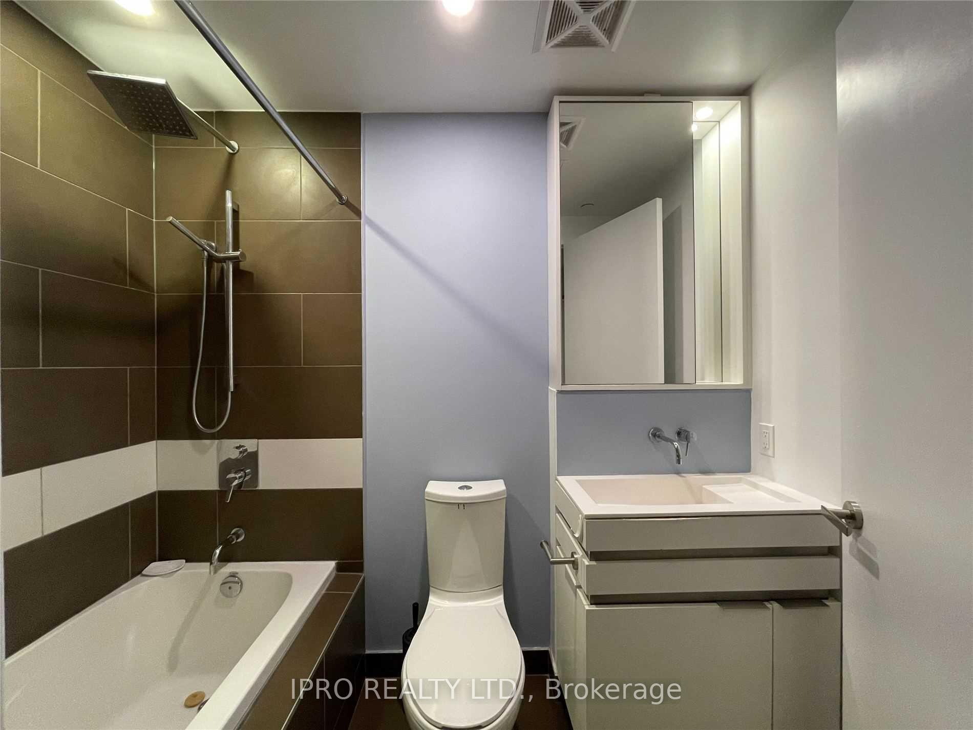 Photo 38 of Unit 5505, 197 Yonge Street, Toronto, Church-Yonge Corridor — HOMEH
