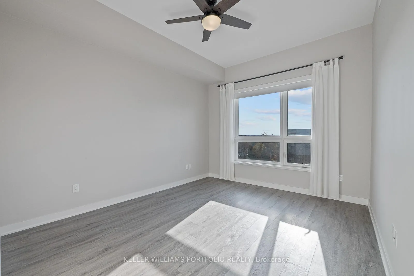 Photo 15 of Unit 611, 340 Plains Road E, Burlington, LaSalle — HOMEH