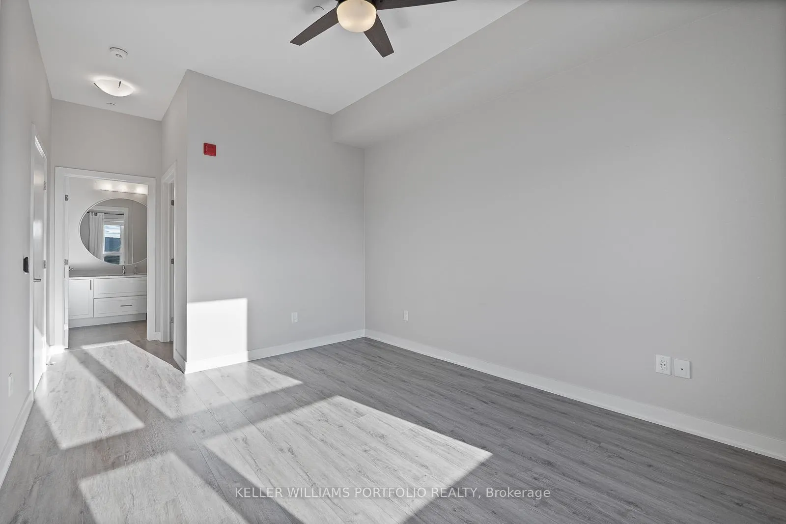 Photo 16 of Unit 611, 340 Plains Road E, Burlington, LaSalle — HOMEH