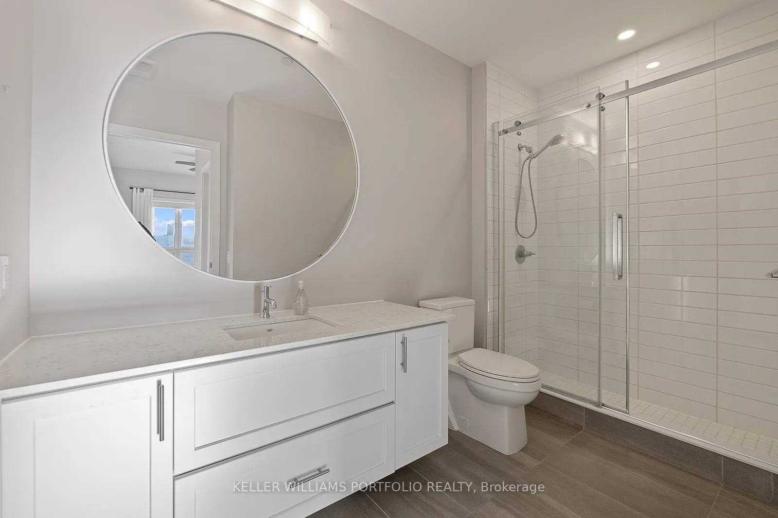 Photo 21 of Unit 611, 340 Plains Road E, Burlington, LaSalle — HOMEH