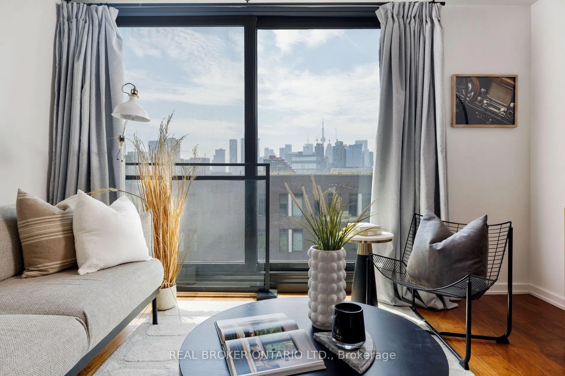 Photo 2 of Unit 539, 47 Lower River Street, Toronto, Moss Park — HOMEH
