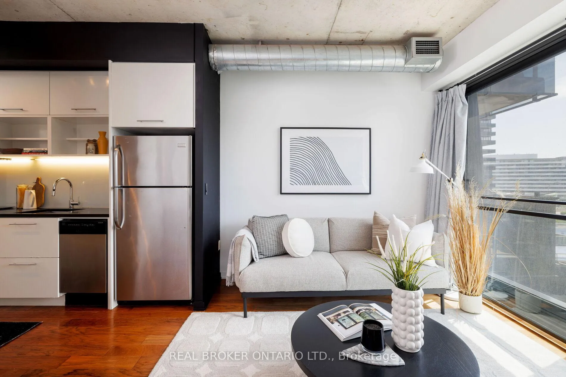 Photo 4 of Unit 539, 47 Lower River Street, Toronto, Moss Park — HOMEH