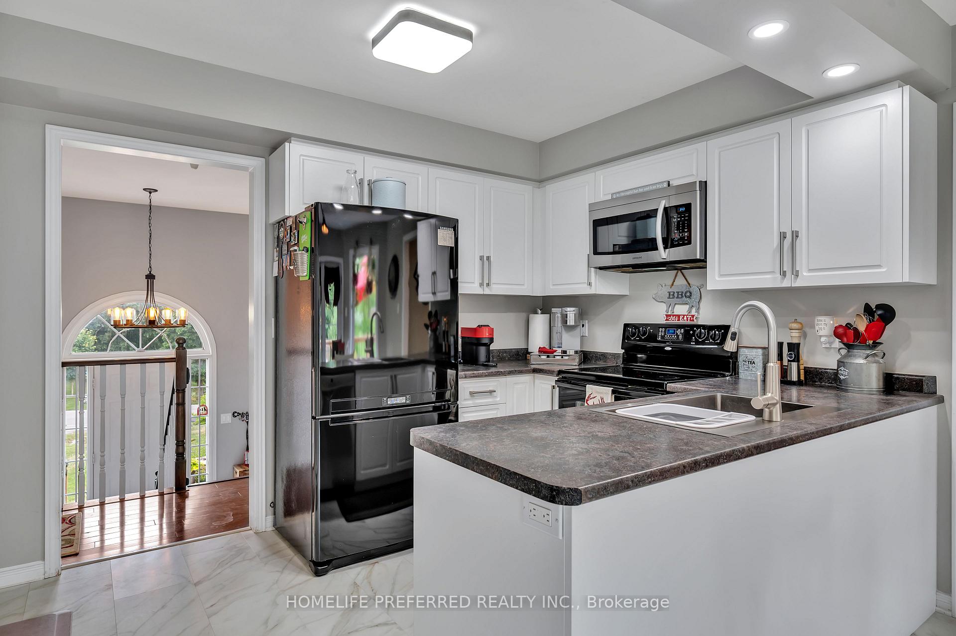 Photo 10 of 2403 Kennedy Drive, Cavan Monaghan, Cavan Twp — HOMEH
