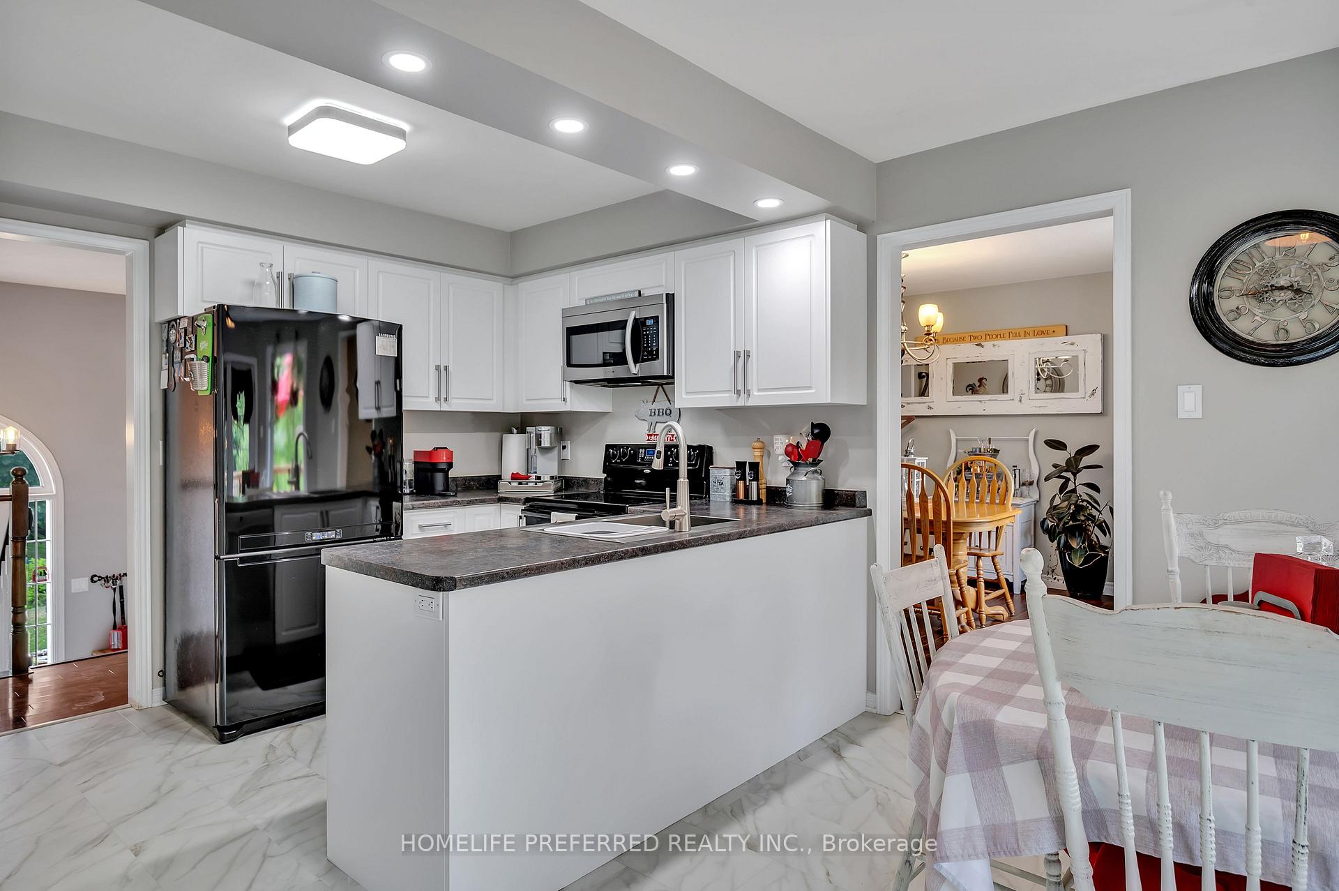 Photo 14 of 2403 Kennedy Drive, Cavan Monaghan, Cavan Twp — HOMEH