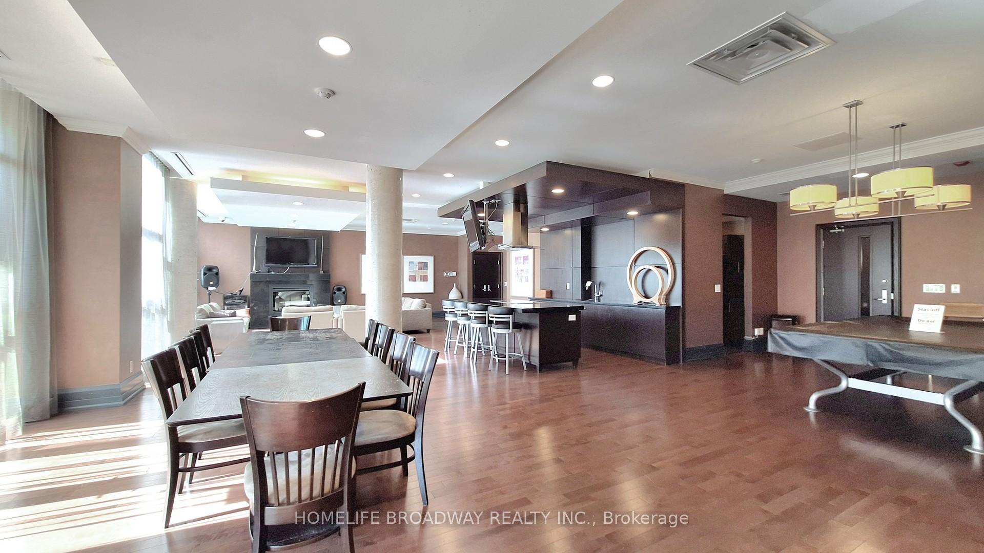 Photo 84 of Unit 902, 1 Upper Duke Crescent, Markham, Unionville — HOMEH