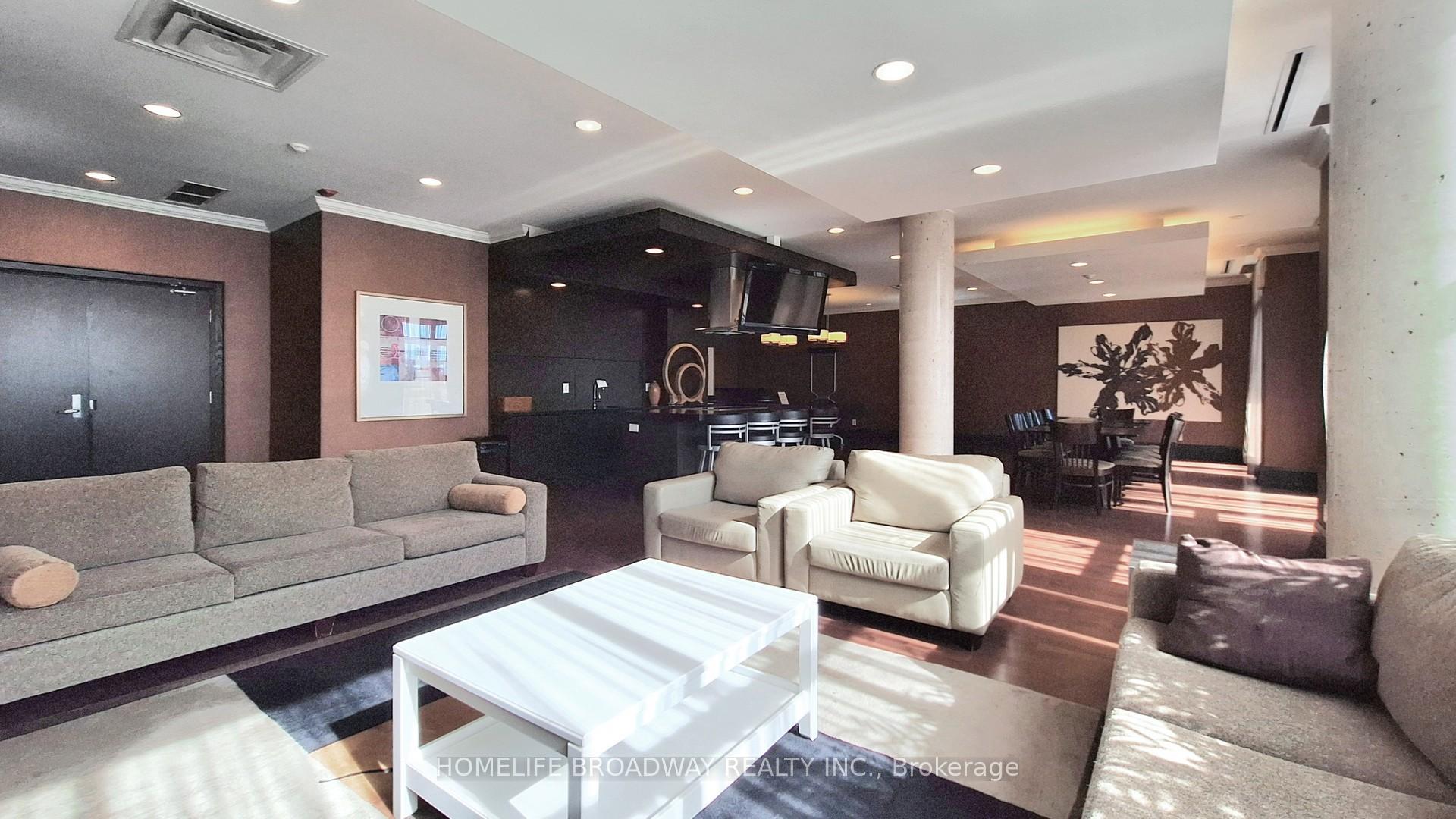 Photo 87 of Unit 902, 1 Upper Duke Crescent, Markham, Unionville — HOMEH