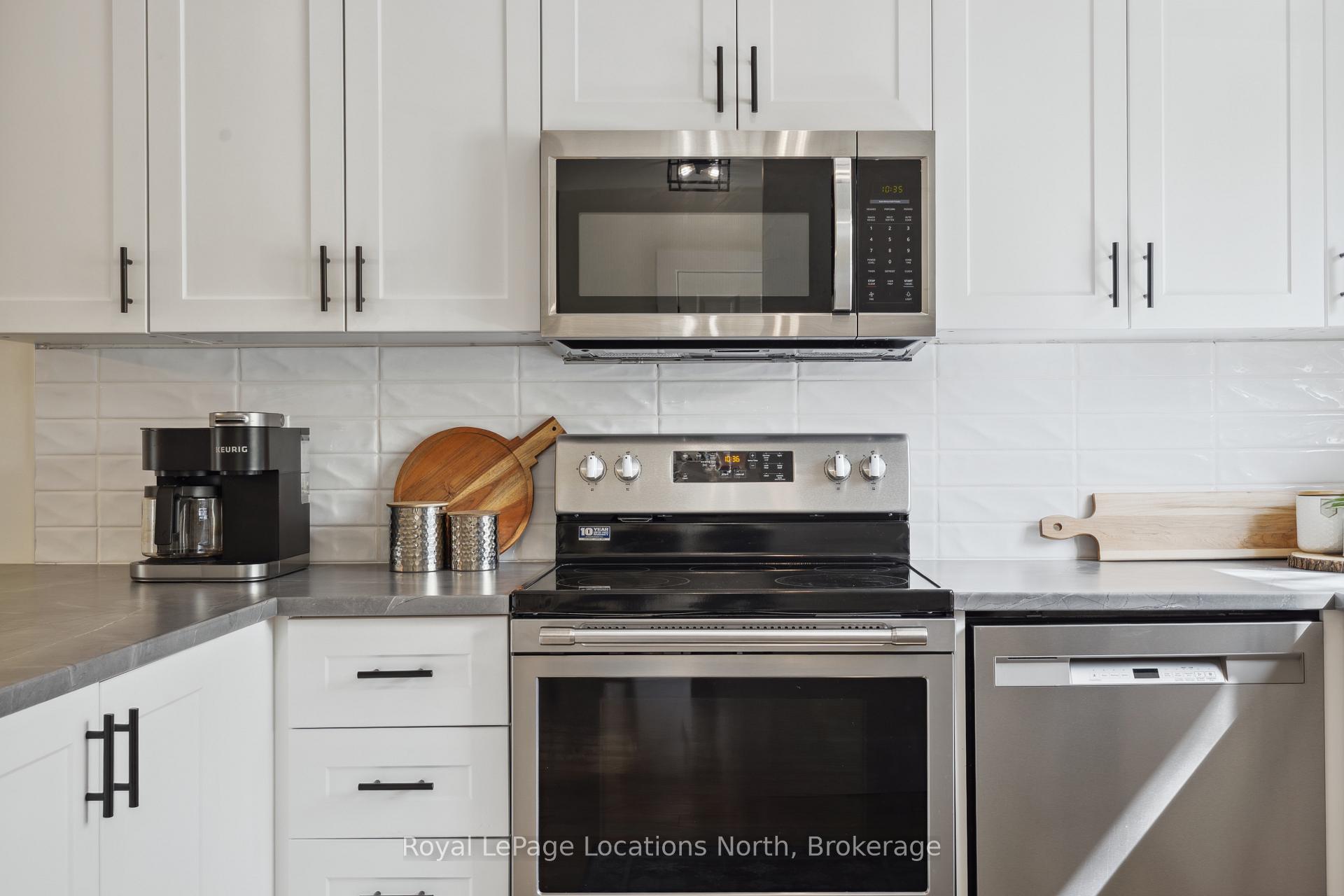Photo 5 of Unit 16, 15 Watts Crescent, Collingwood — HOMEH